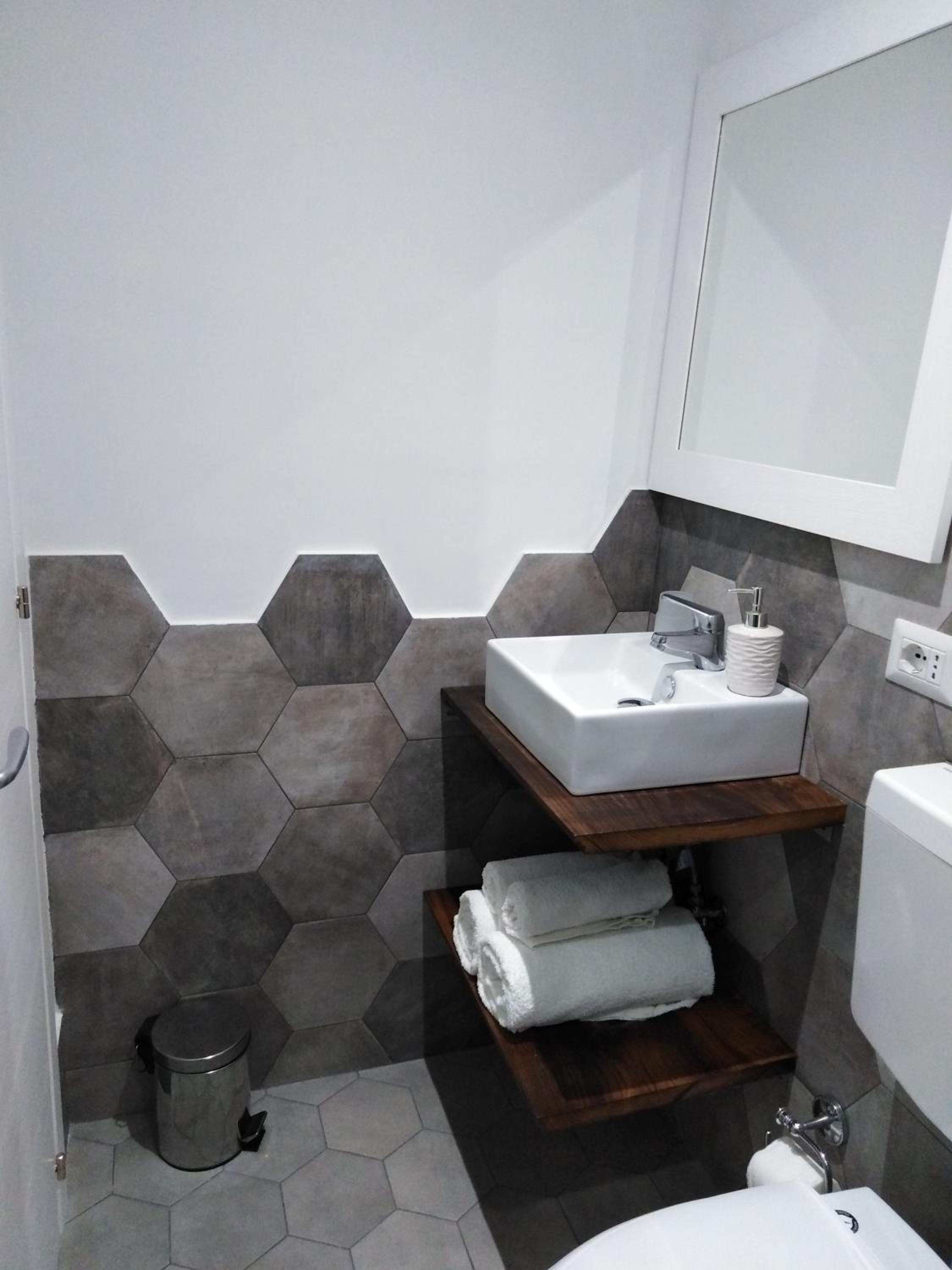 Standard Double Room - Photo 2