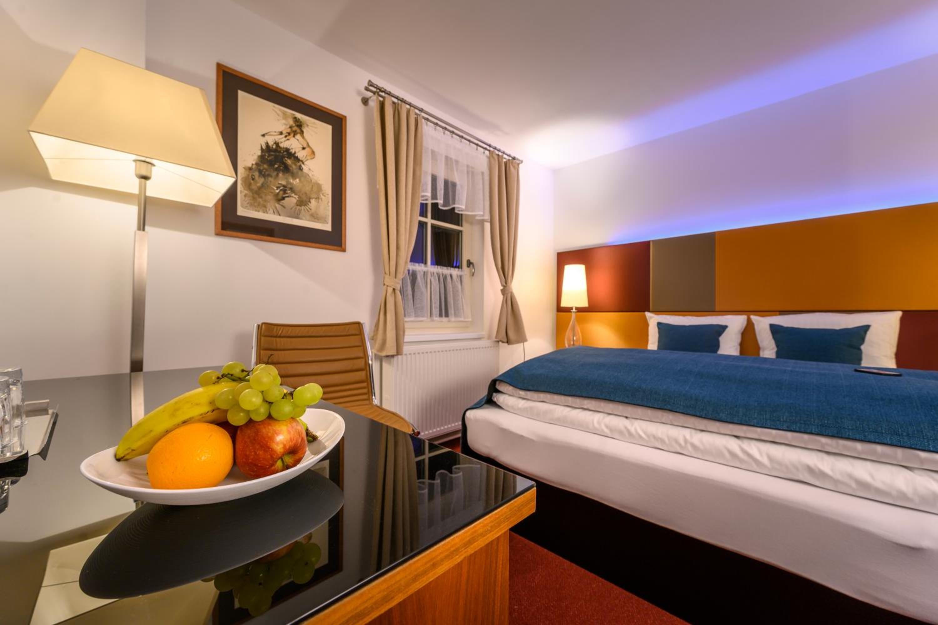 Deluxe Double Room with Bath photo 1