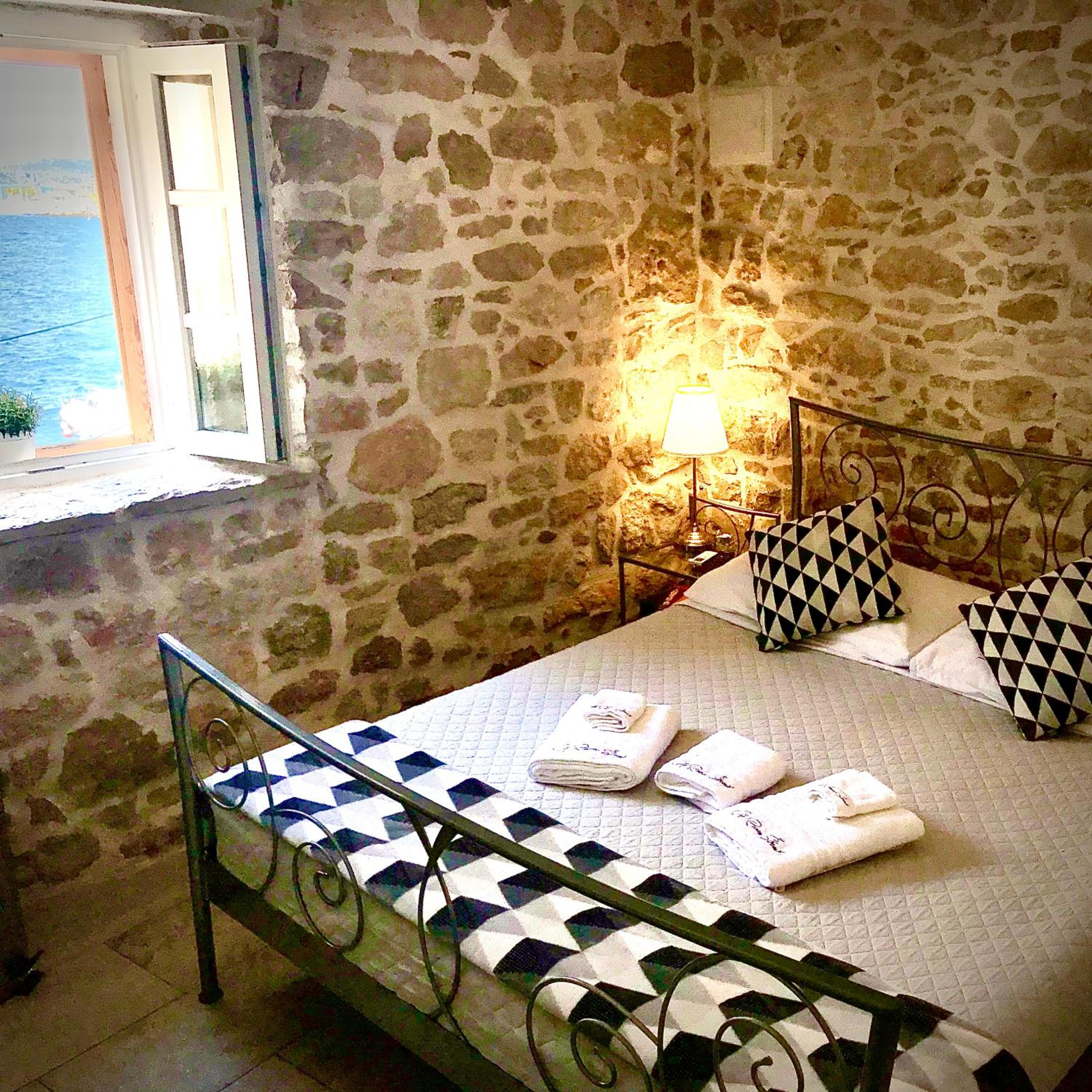 Double Room with Sea View - Photo 47