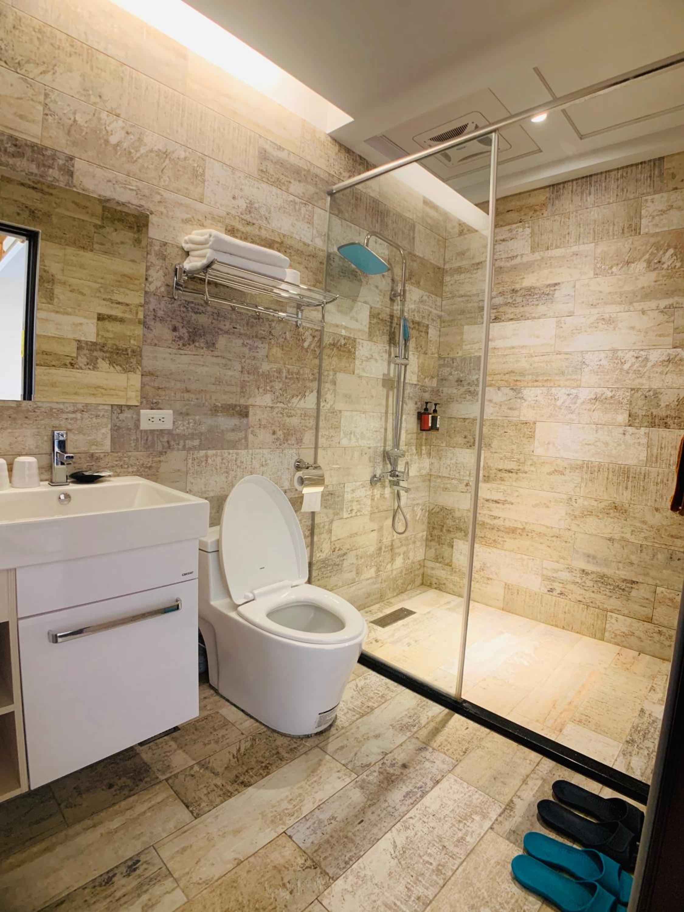 Double Room with Private Bathroom photo 2