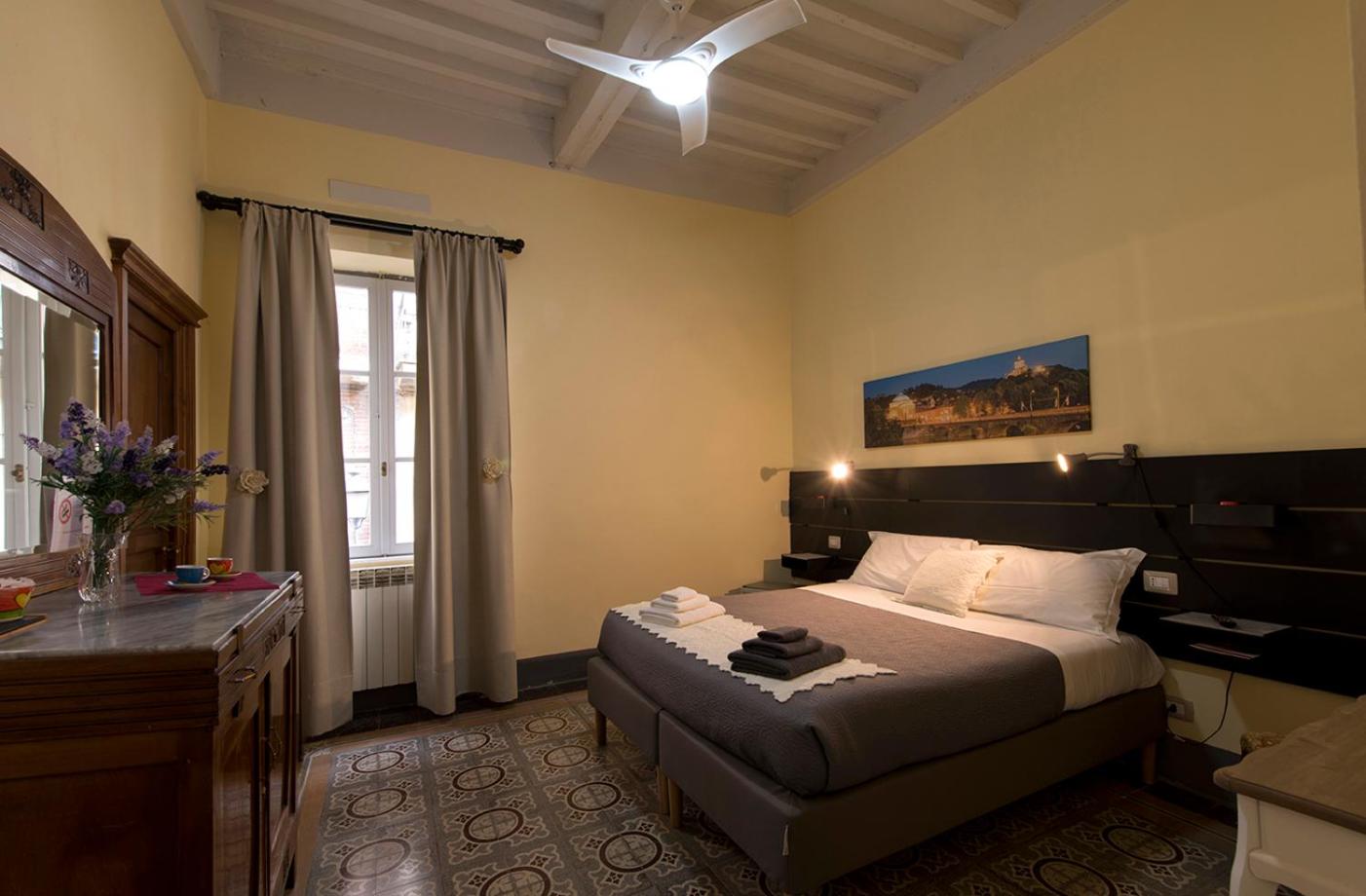 Deluxe Double Room with Shower - Photo 1