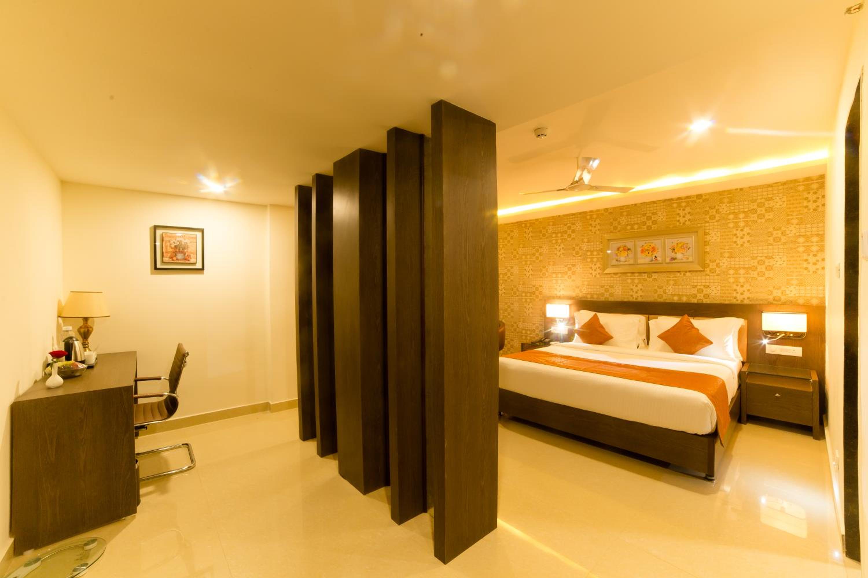 Standard Queen Room
