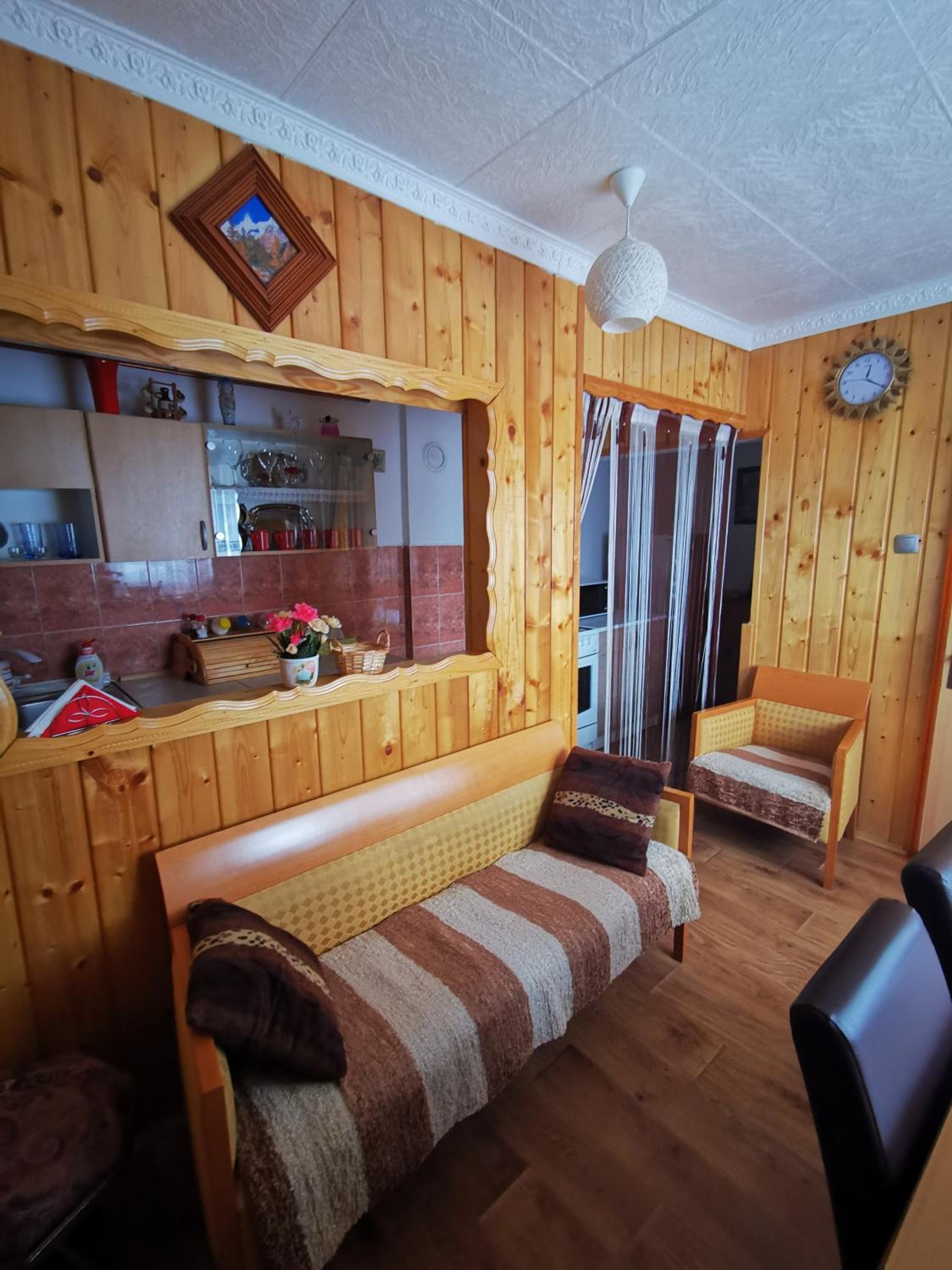 Two-Bedroom Apartment - Photo 5