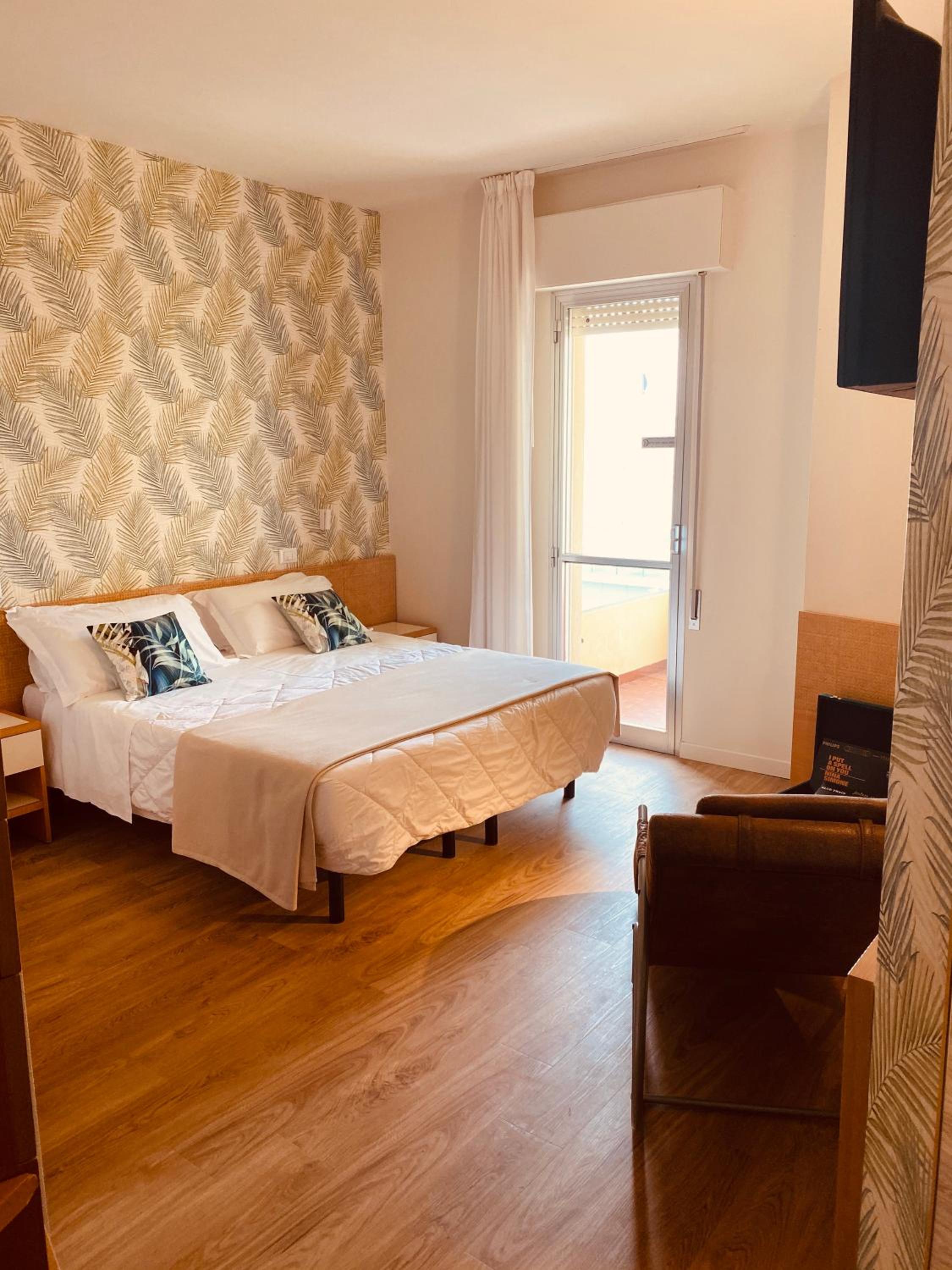Junior Suite with Sea View - Photo 10