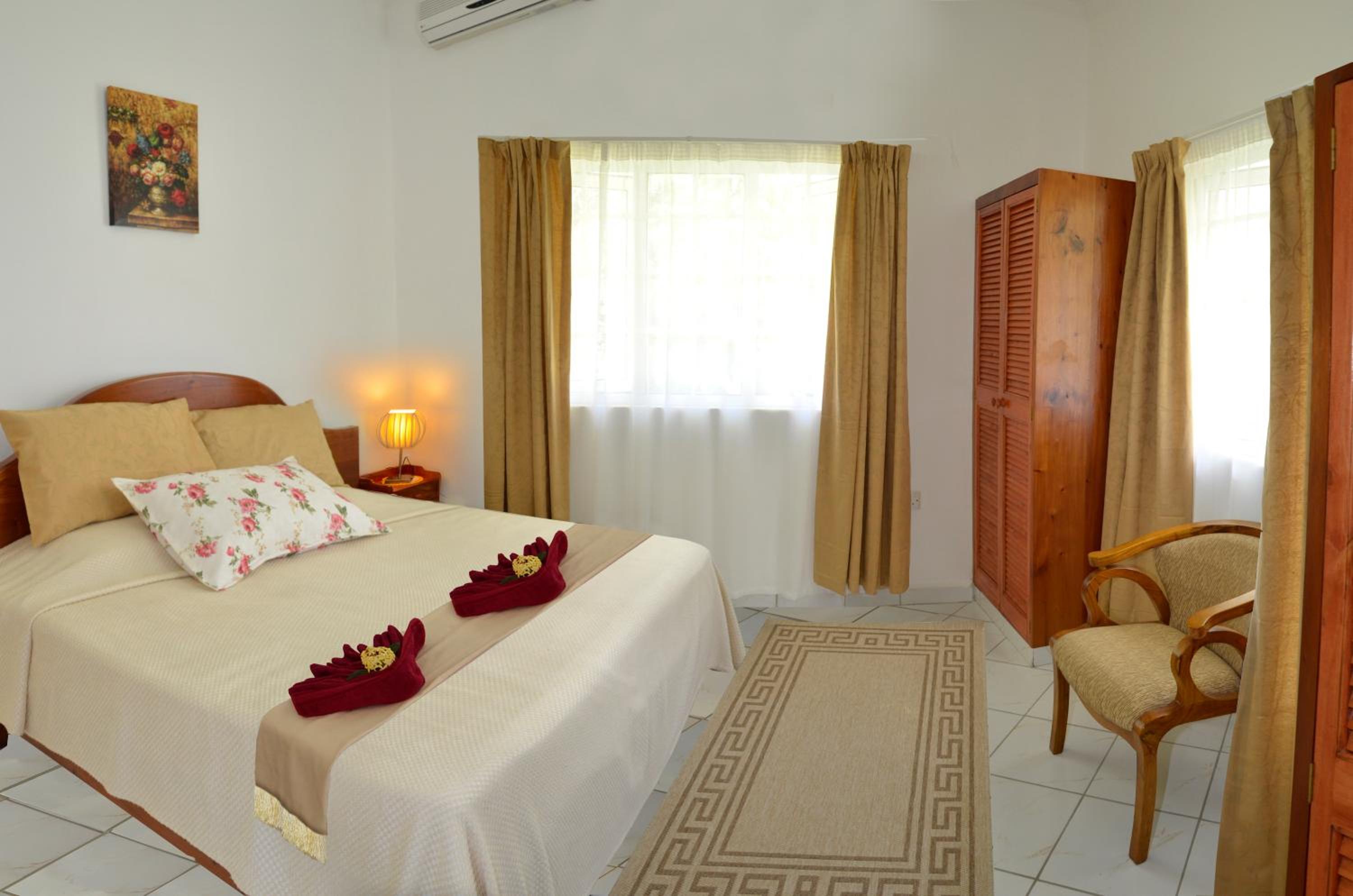 Two-Bedroom Villa photo 2