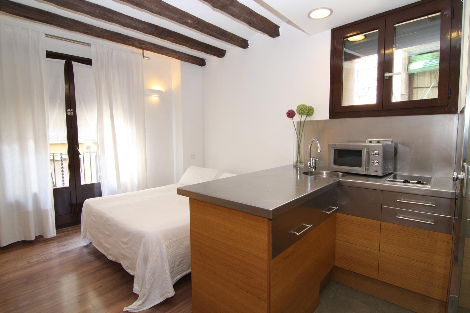 Estudio con Balcón