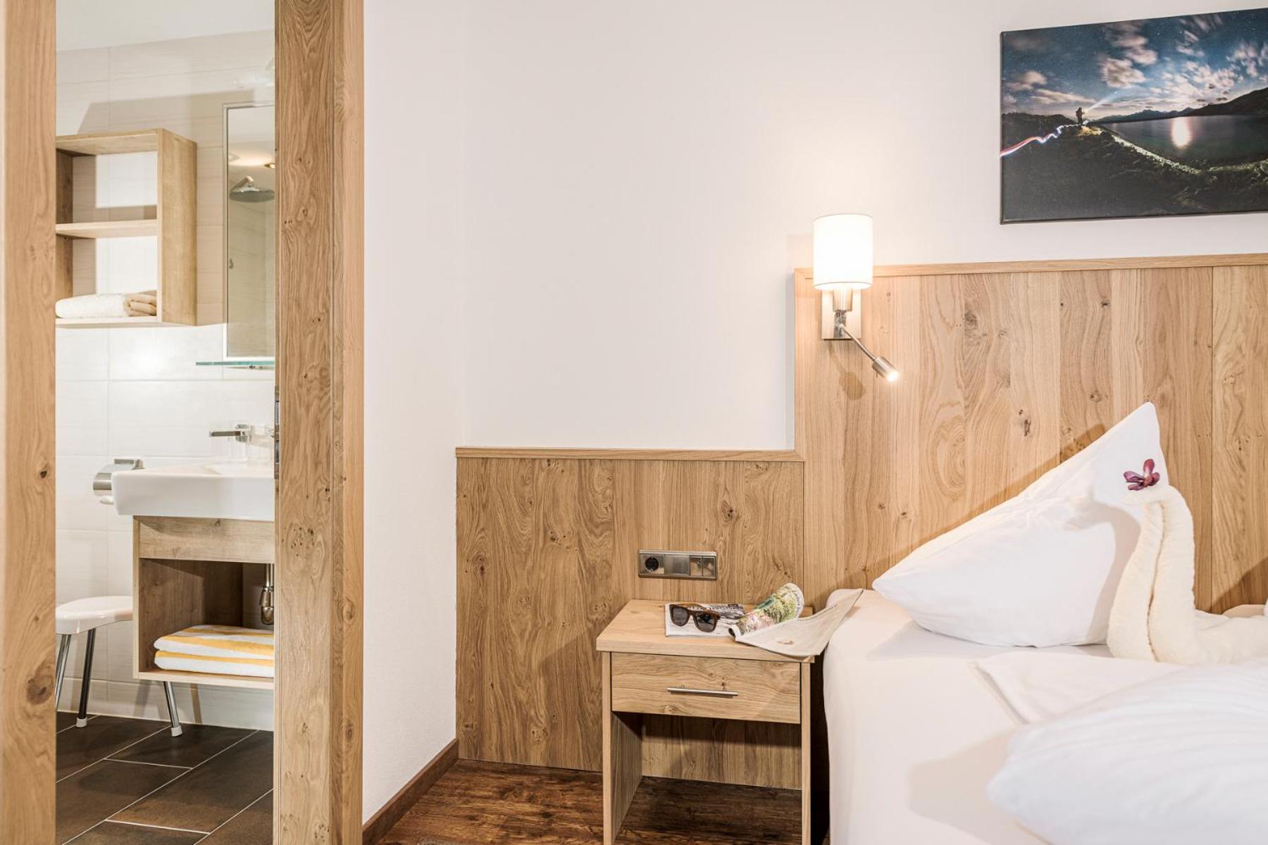 Double Room - Photo 3