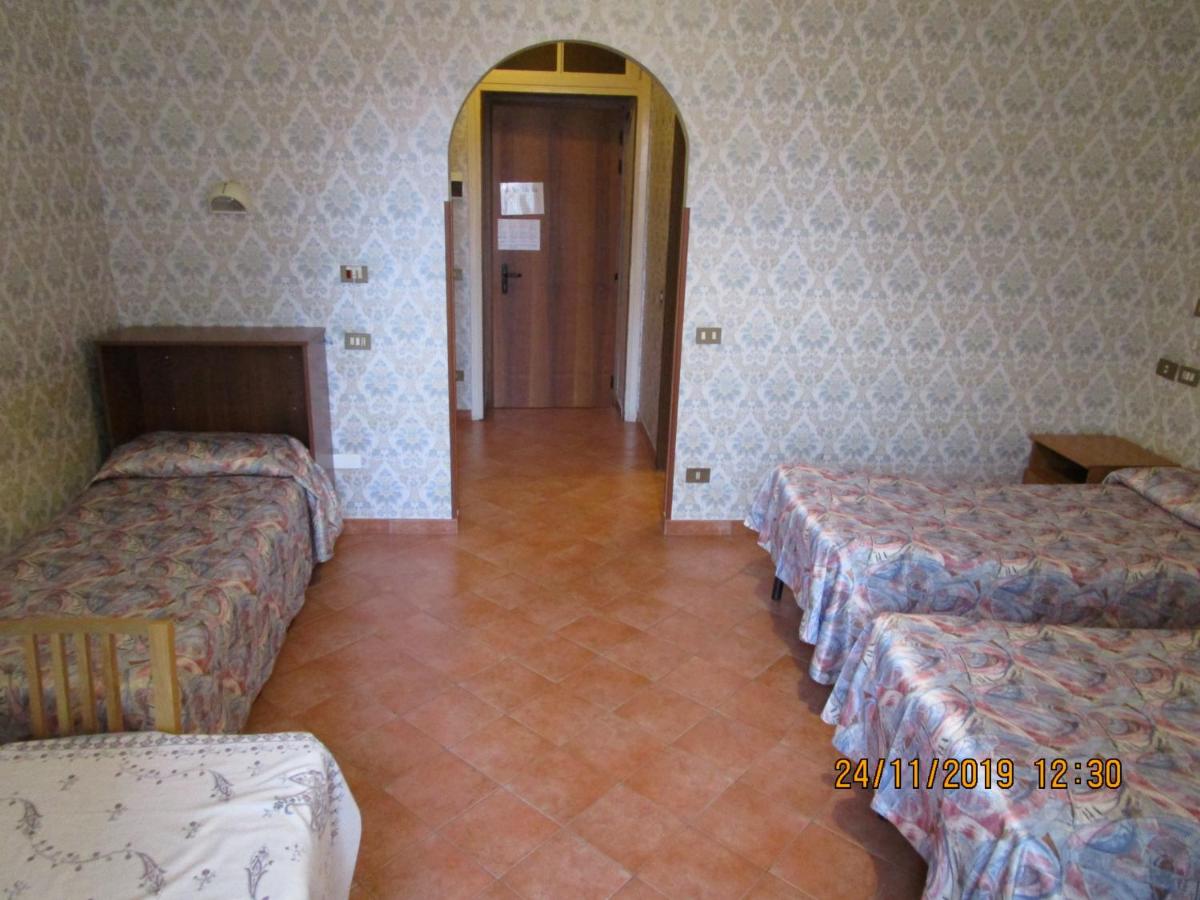 Quadruple Room with Bathroom photo 1