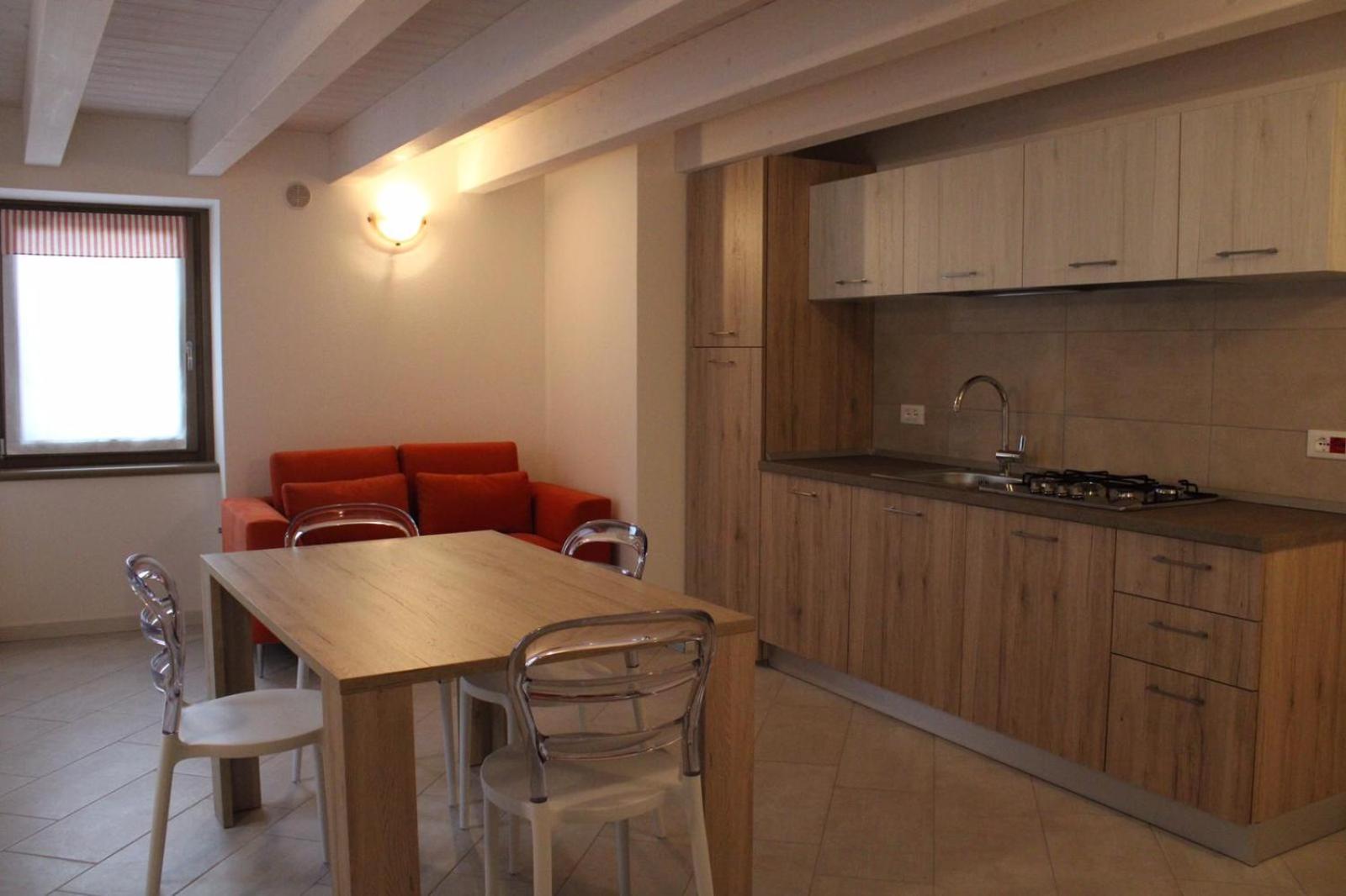 Apartment with Lake View