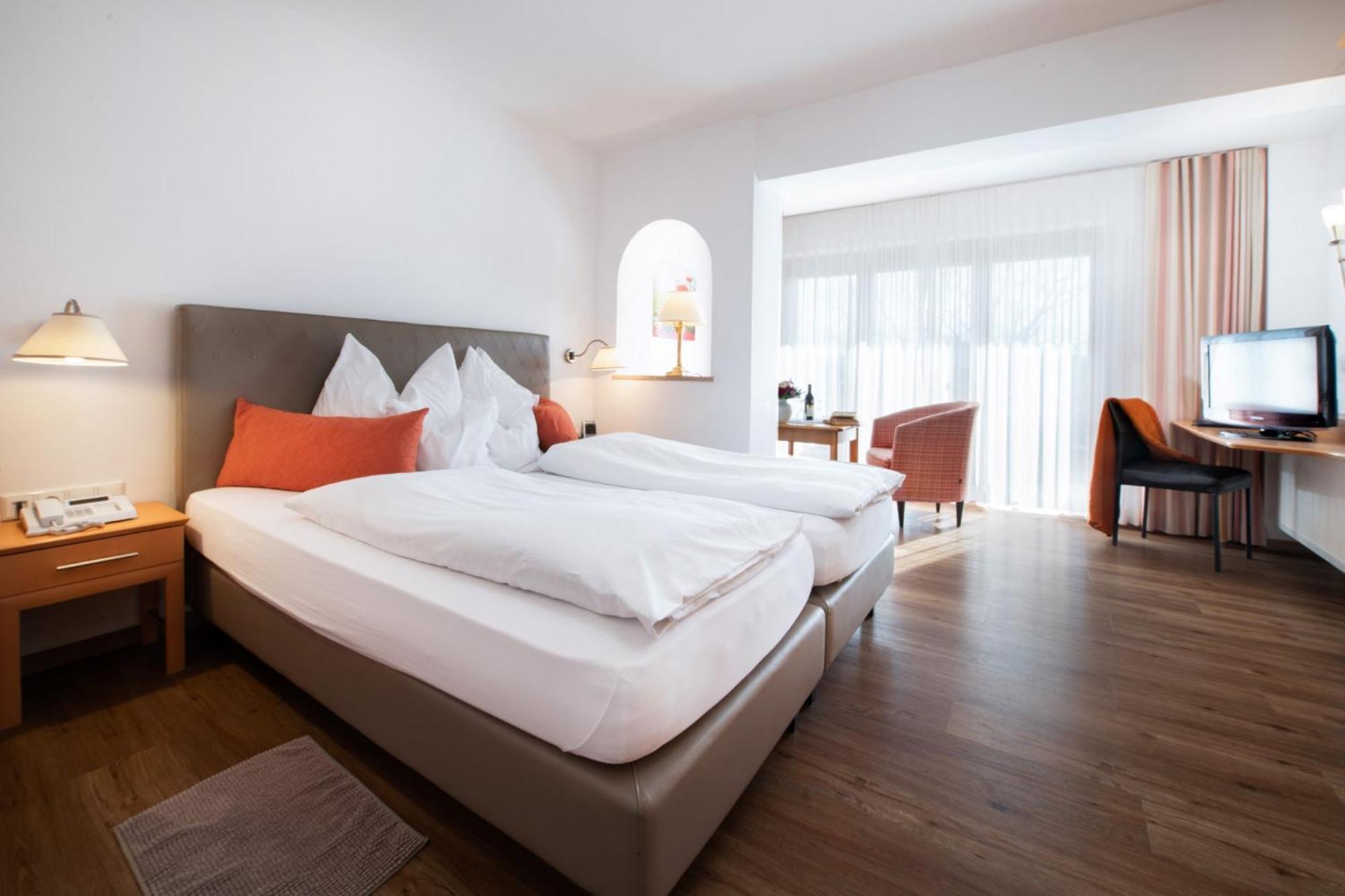 Double Room - Photo 2