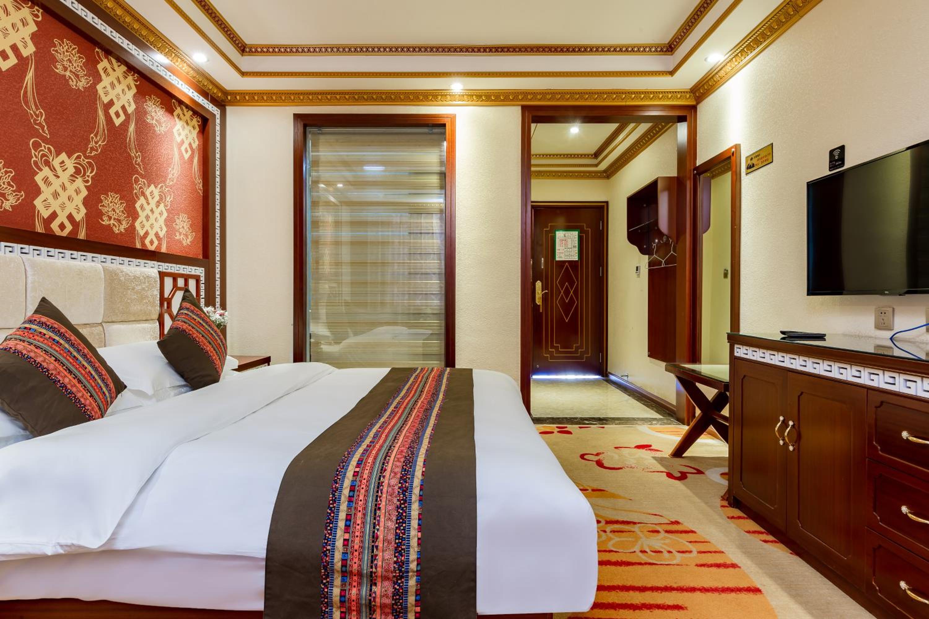 Deluxe Double Room photo 2