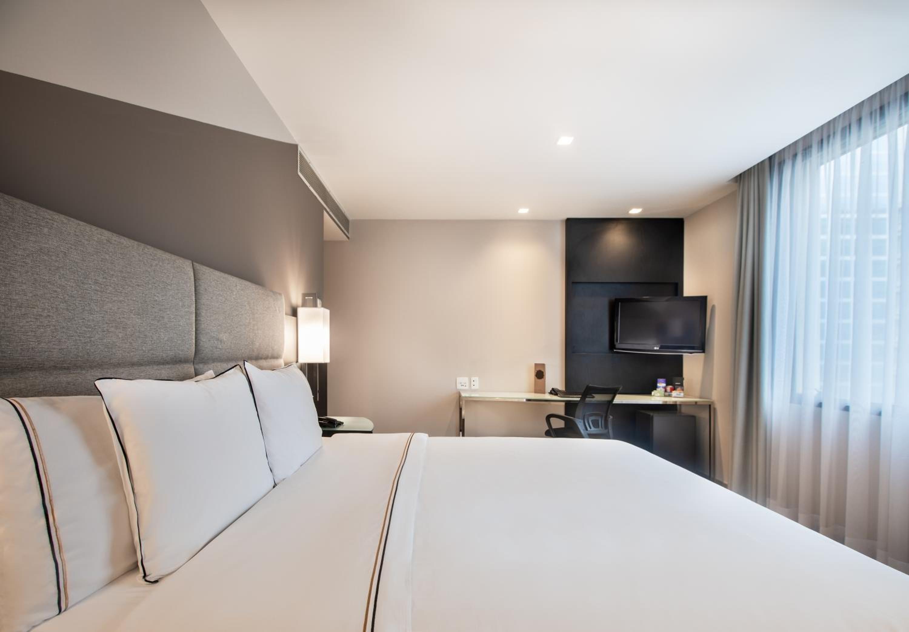 Premium Queen Room