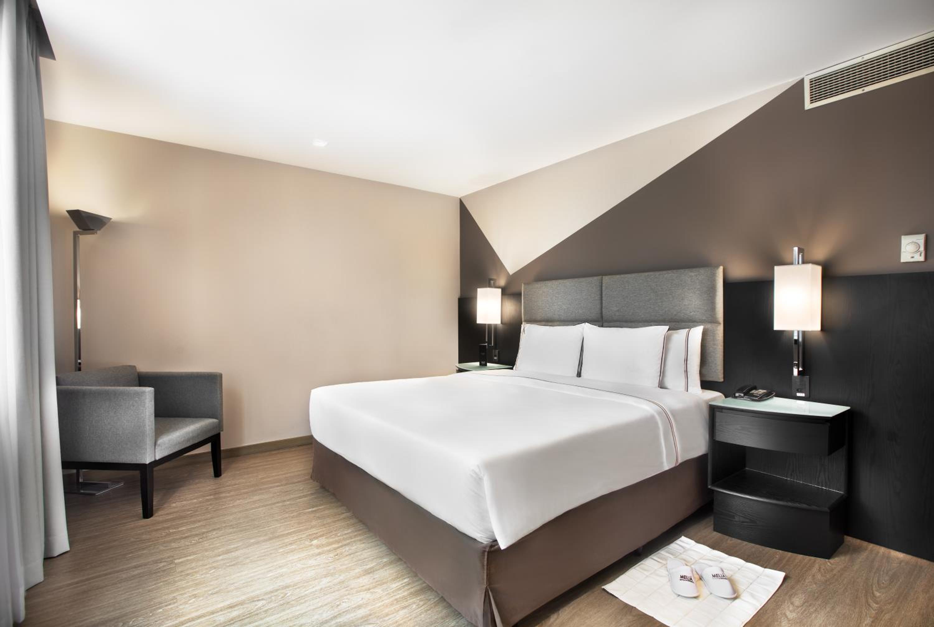 Premium Queen Room