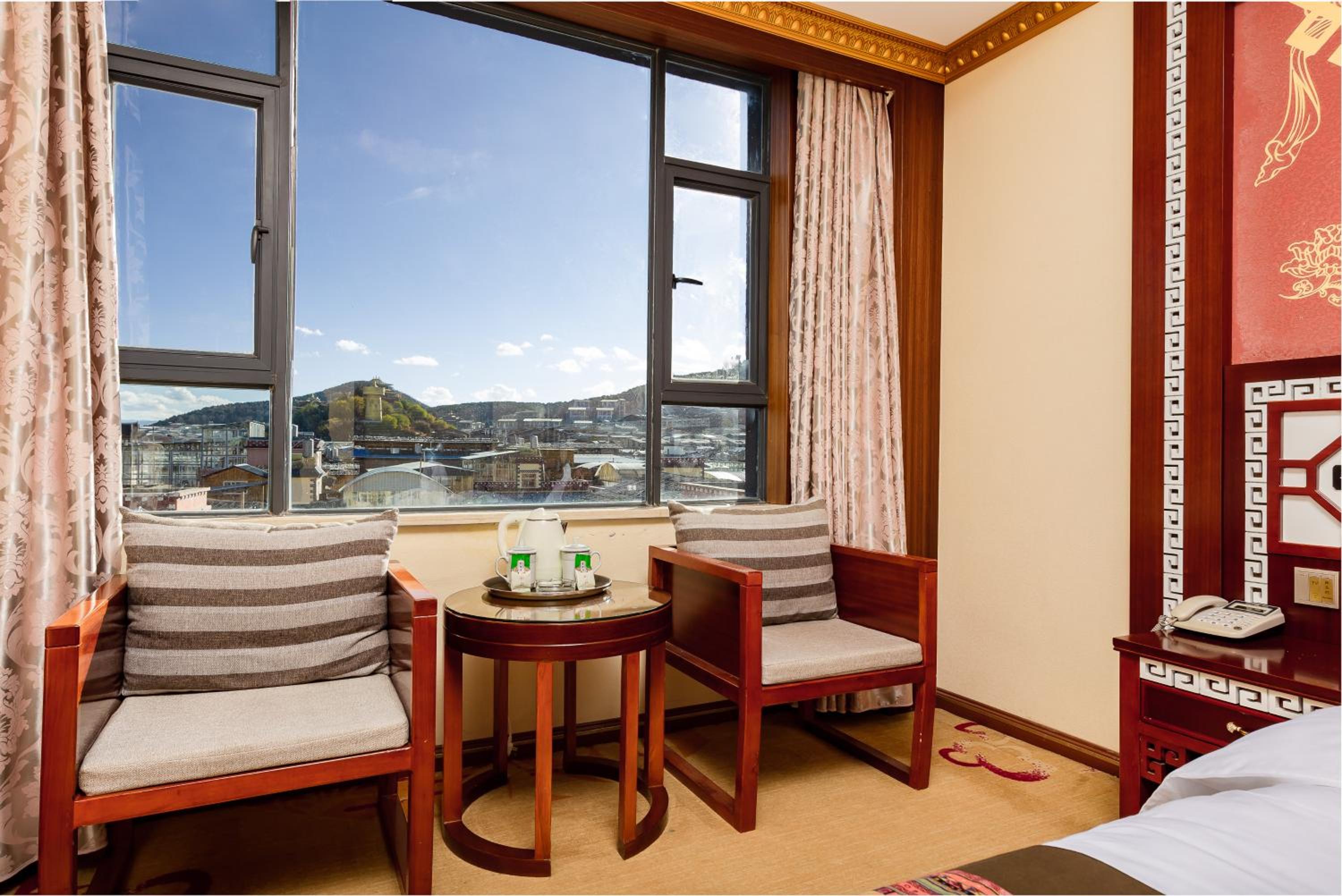 King Room with Mountain View photo 3