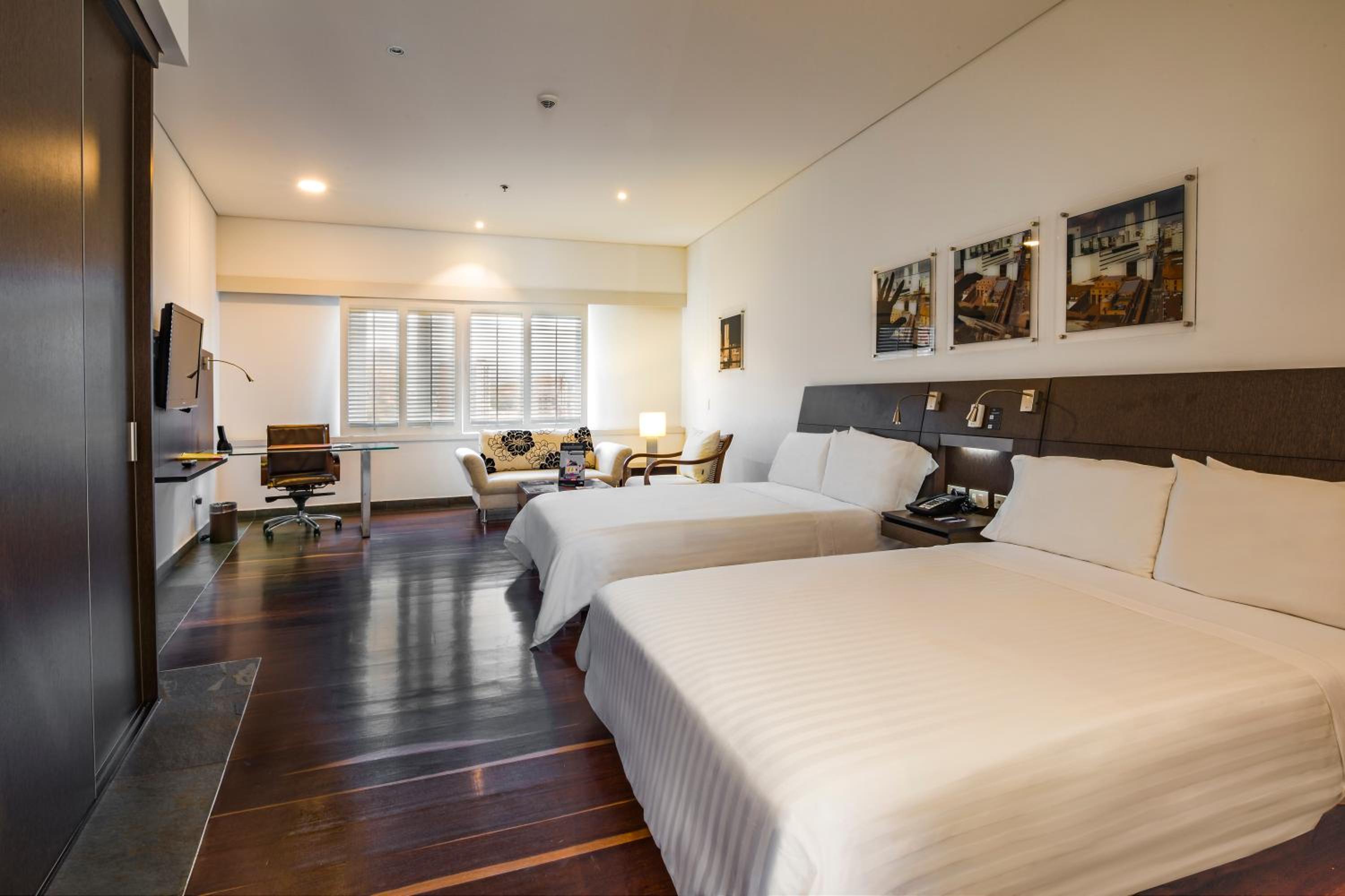 Luxury Twin Room photo 2
