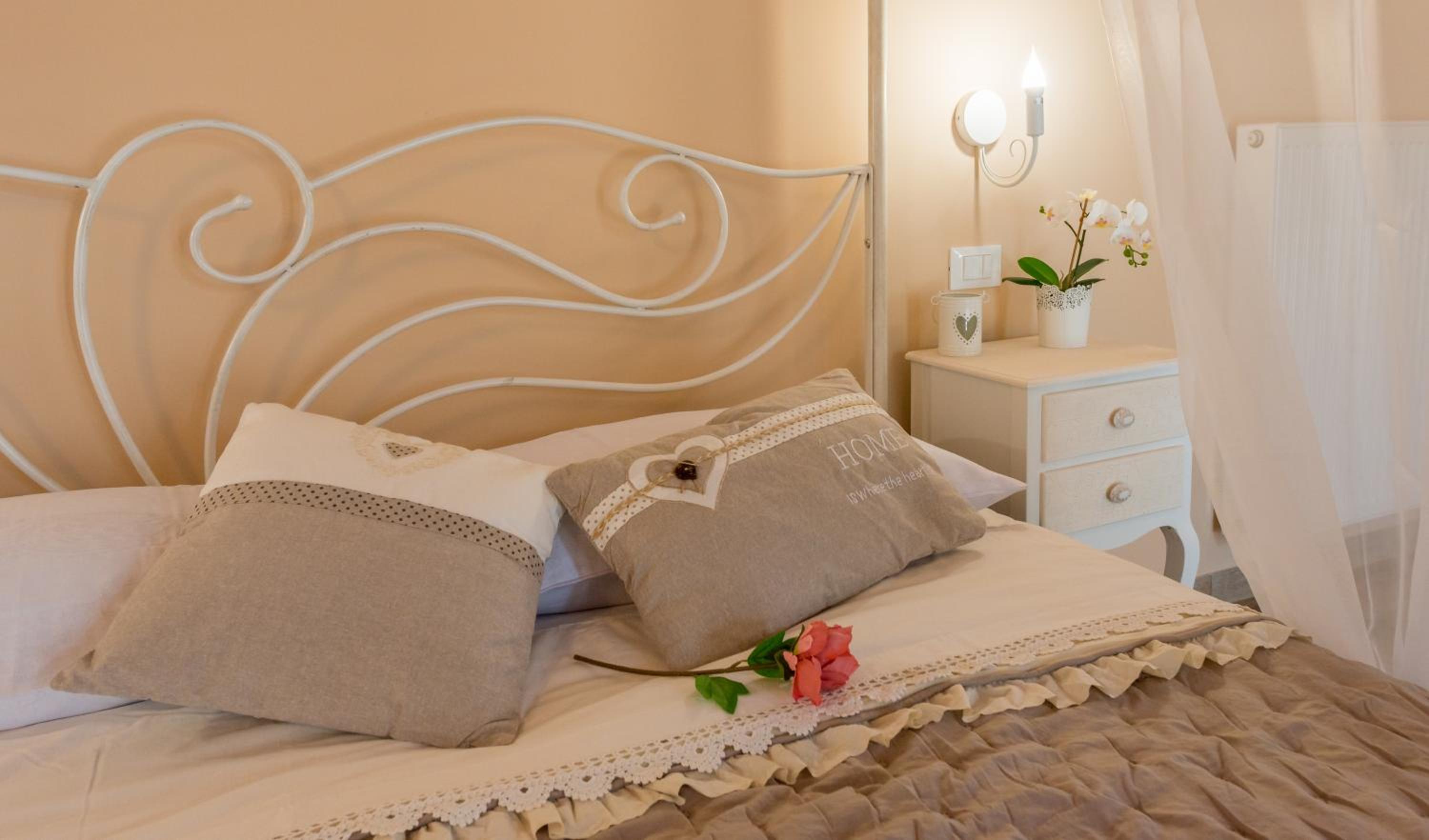 Deluxe King Room photo 2