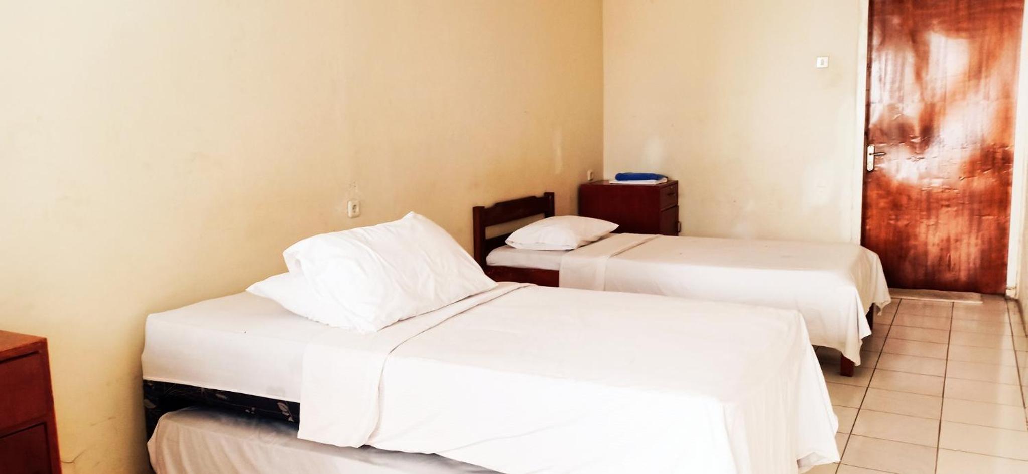 Standard Triple Room - Photo 3