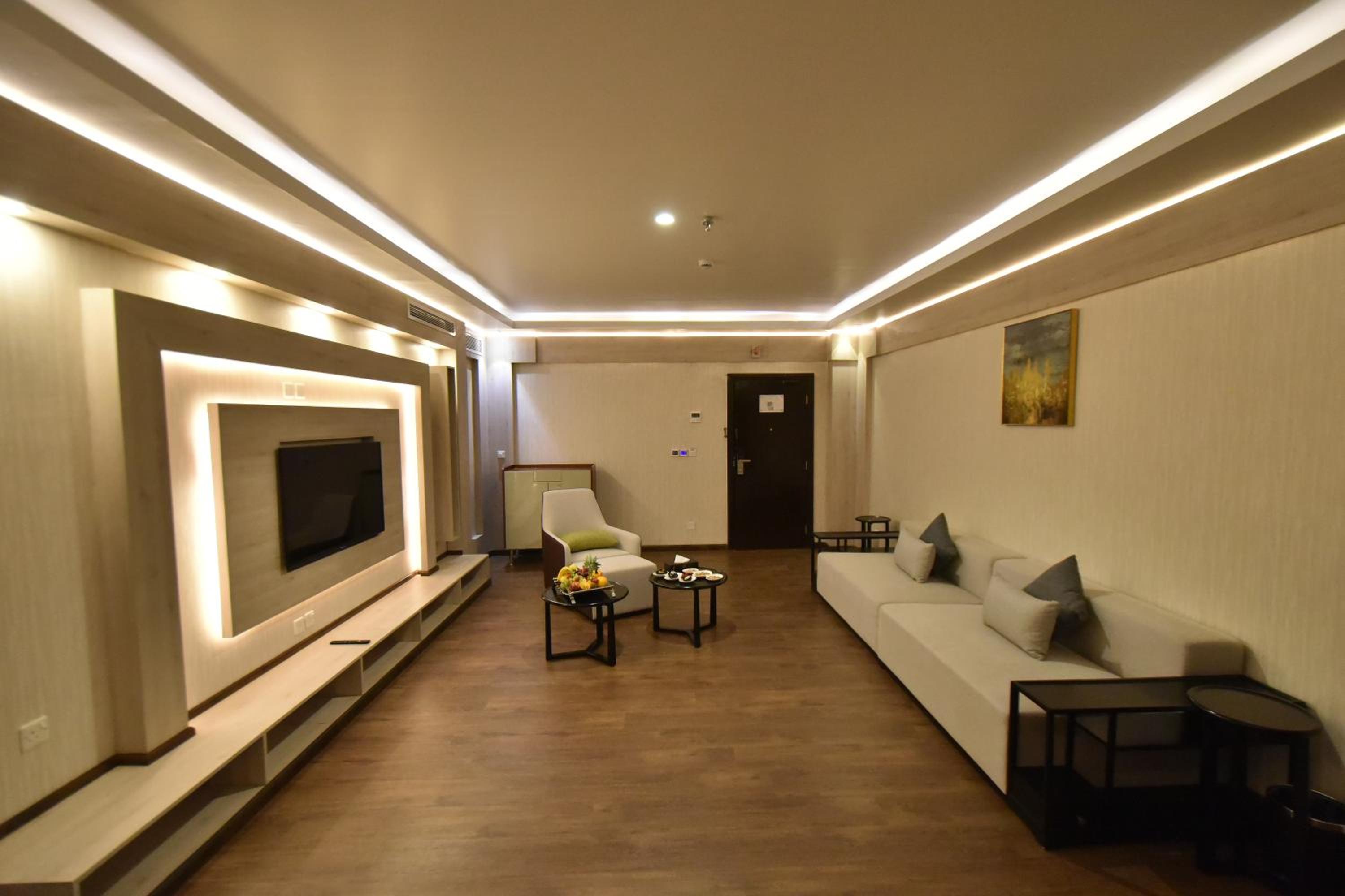 Executive Suite with Garden View