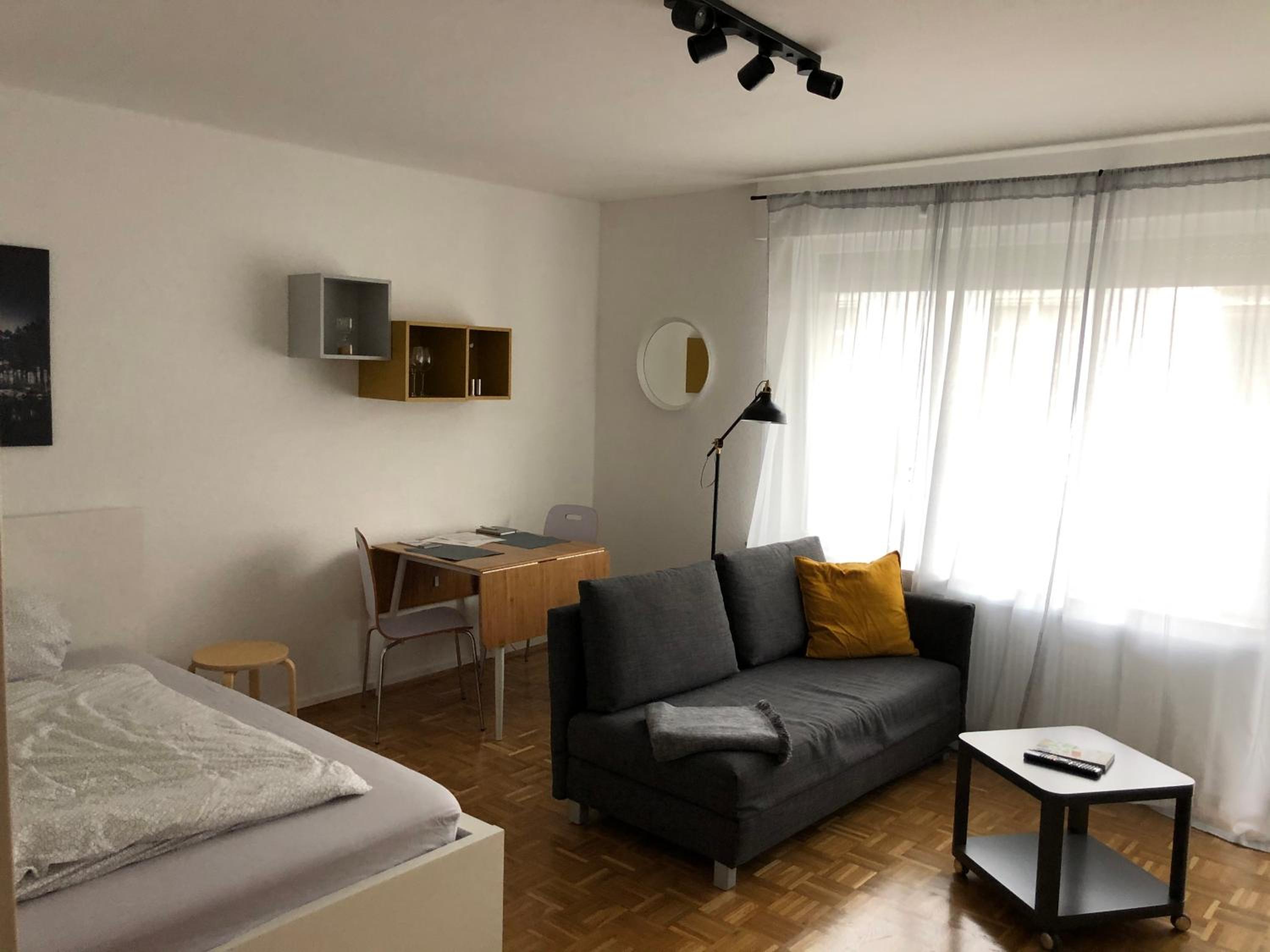 Studio Apartment photo 1
