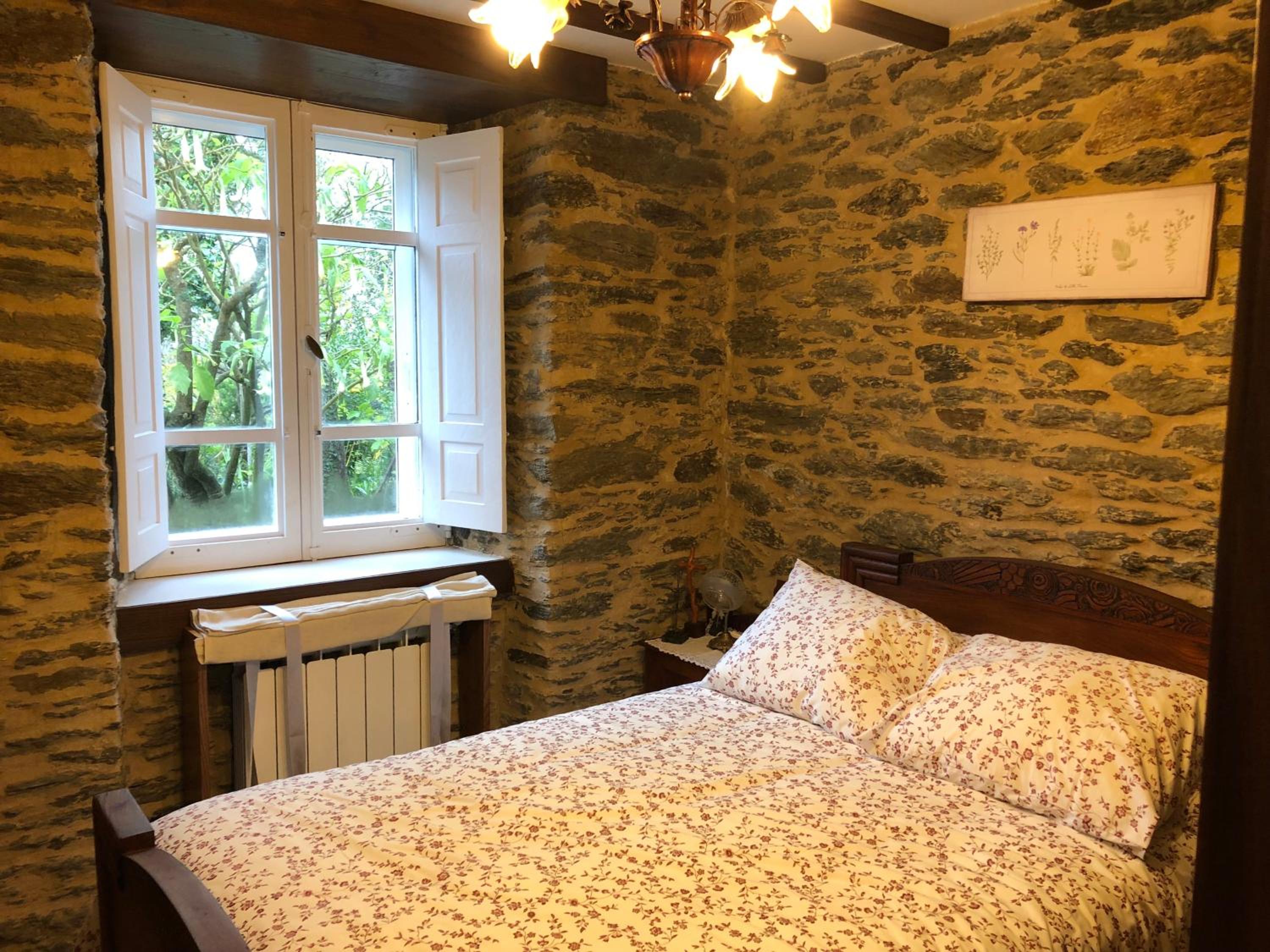 Three-Bedroom House - Photo 1