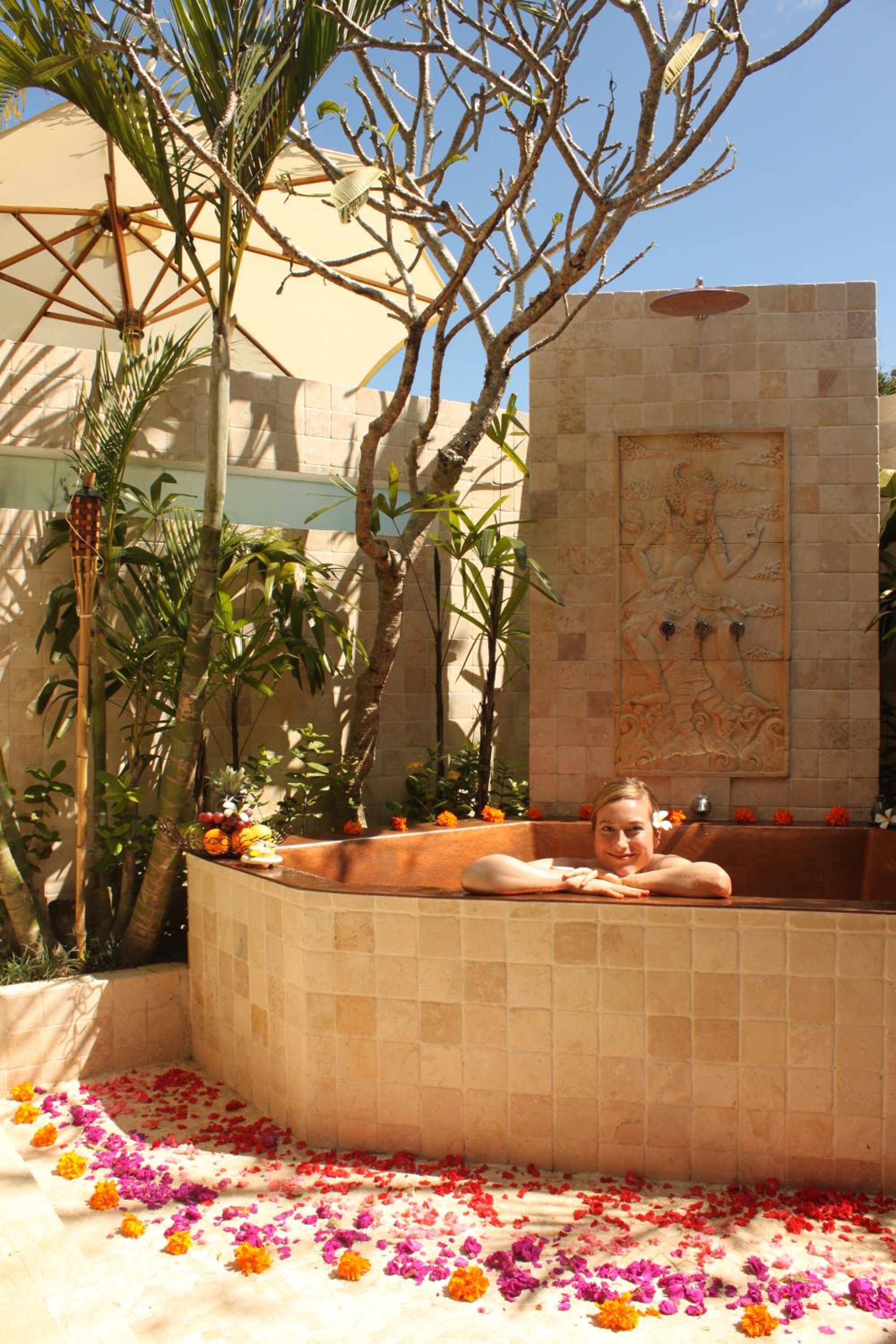 The Luxury Suite  - Photo 12
