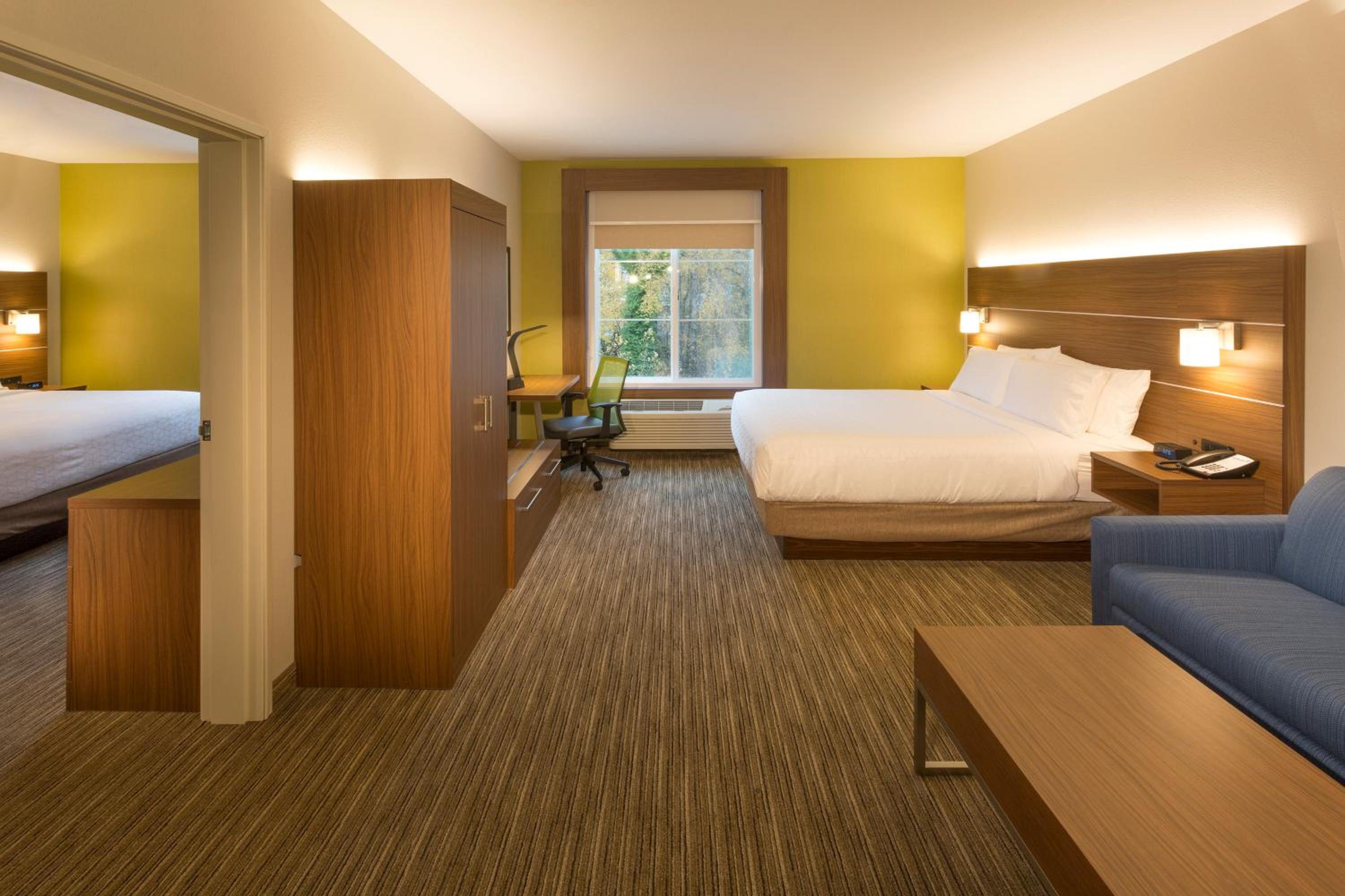 One-Bedroom Suite - Non-Smoking