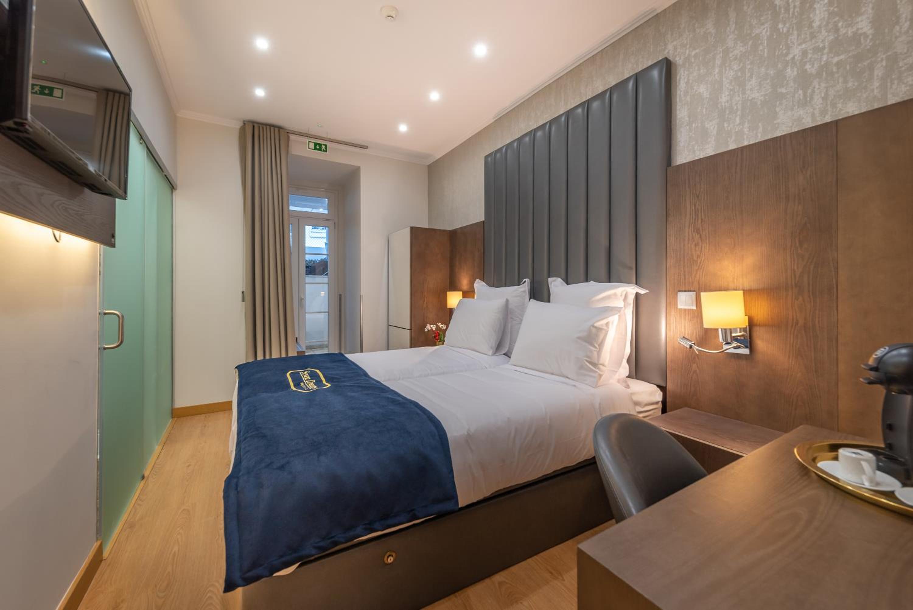 Superior Double or Twin Room with Terrace photo 3