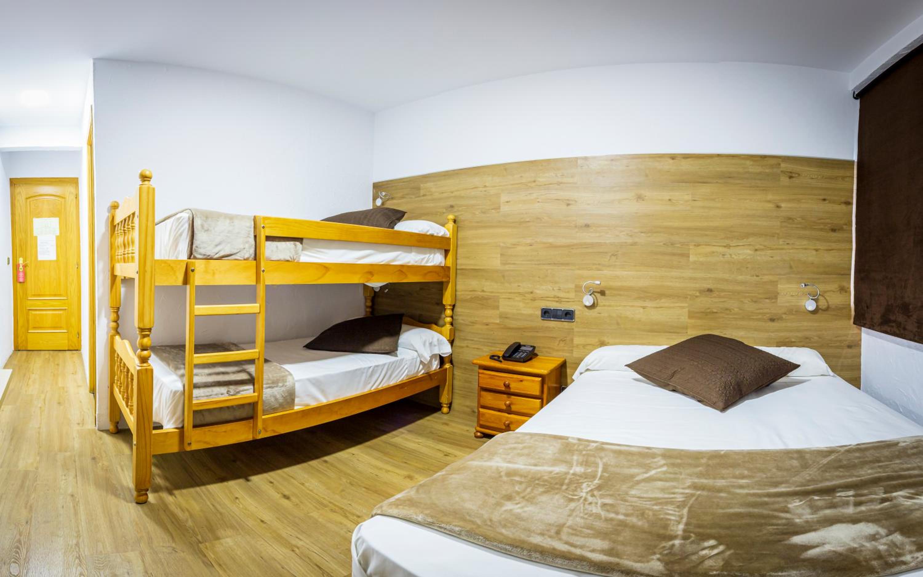 Quadruple Room photo 3