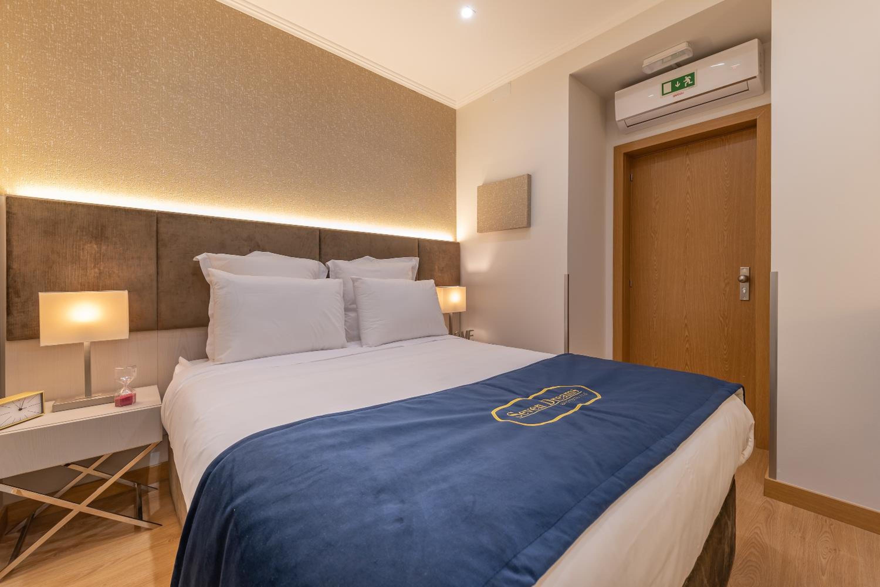 Standard Double or Twin Room - Interior photo 3