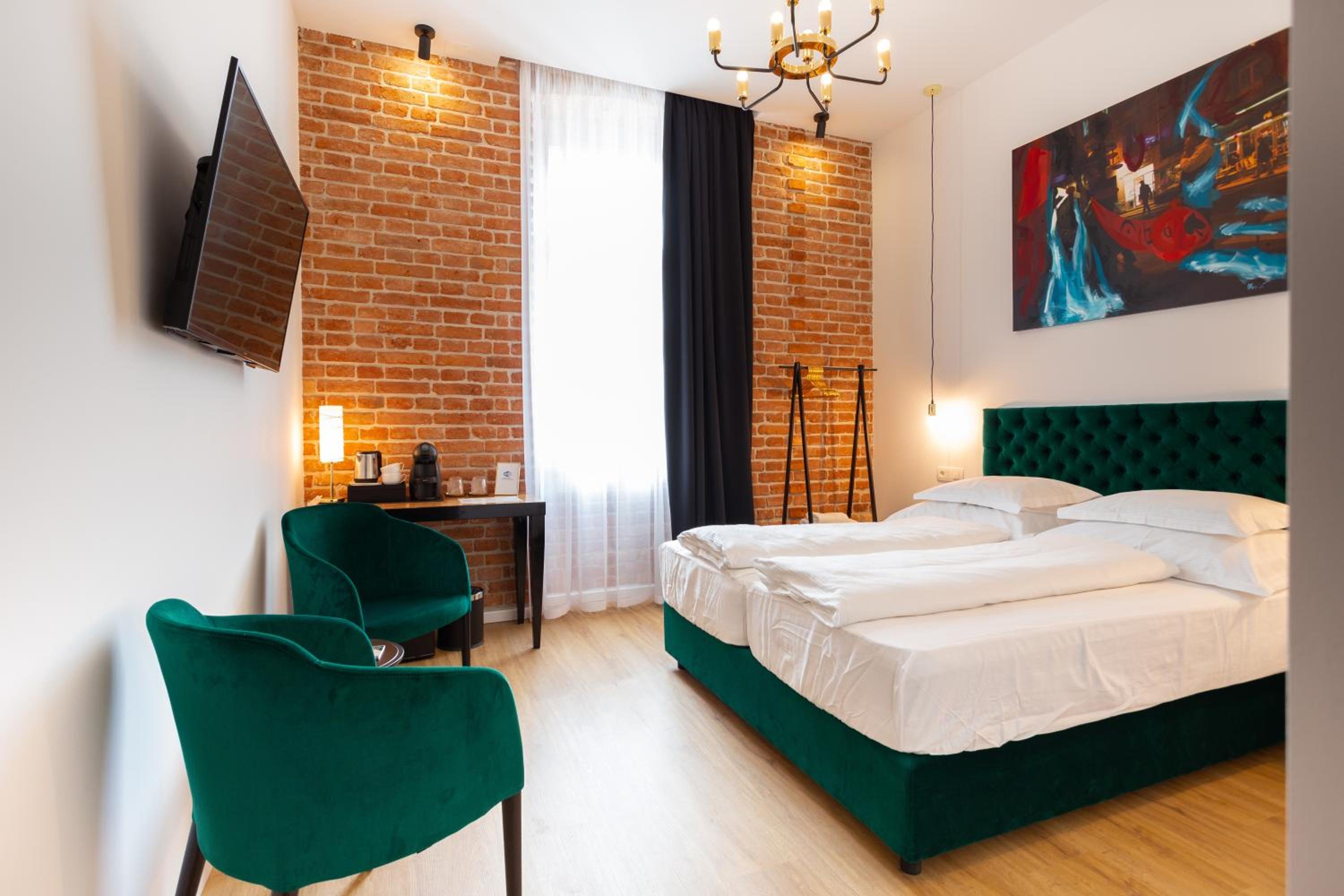 Deluxe King Room