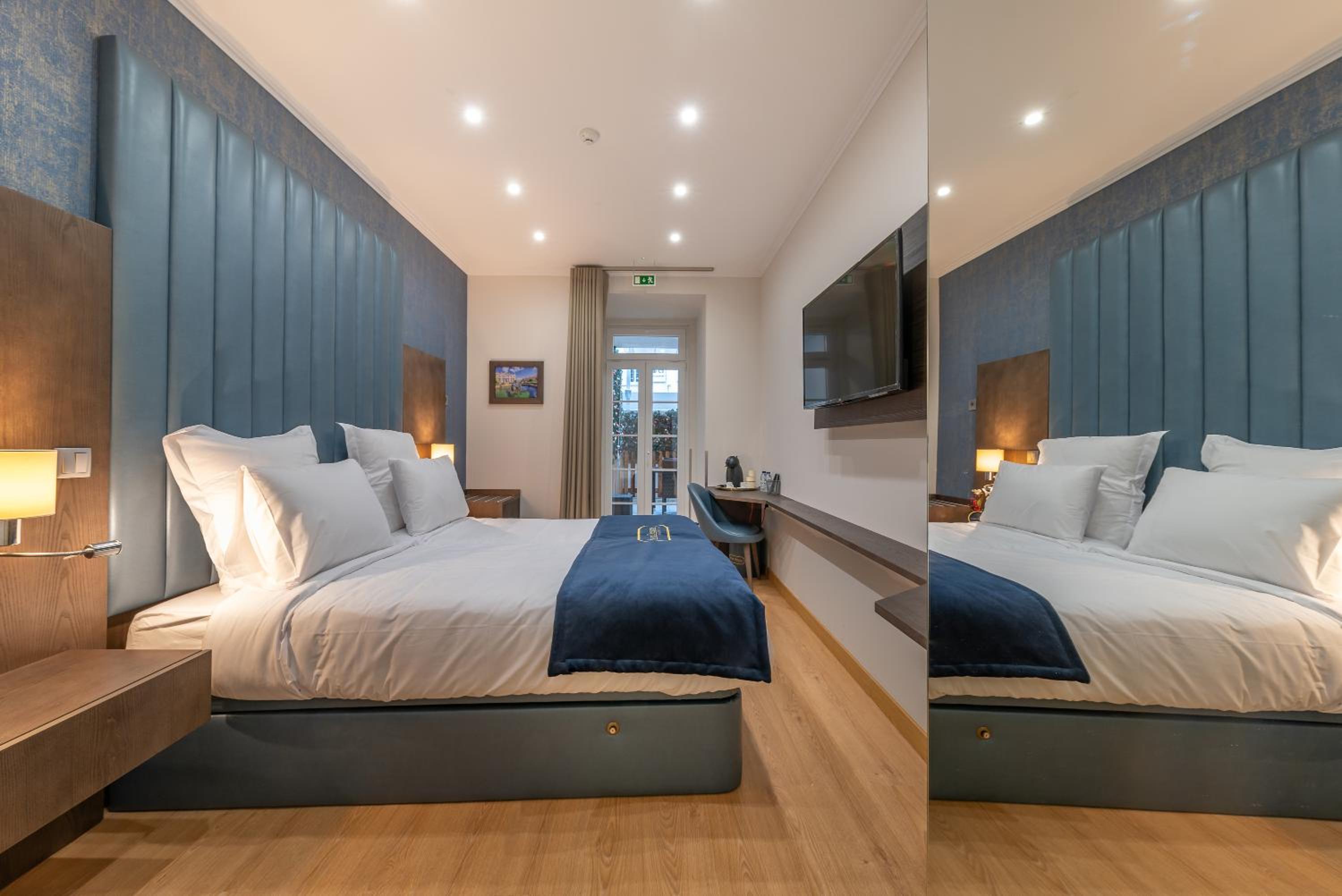 Superior Double or Twin Room with Terrace photo 3