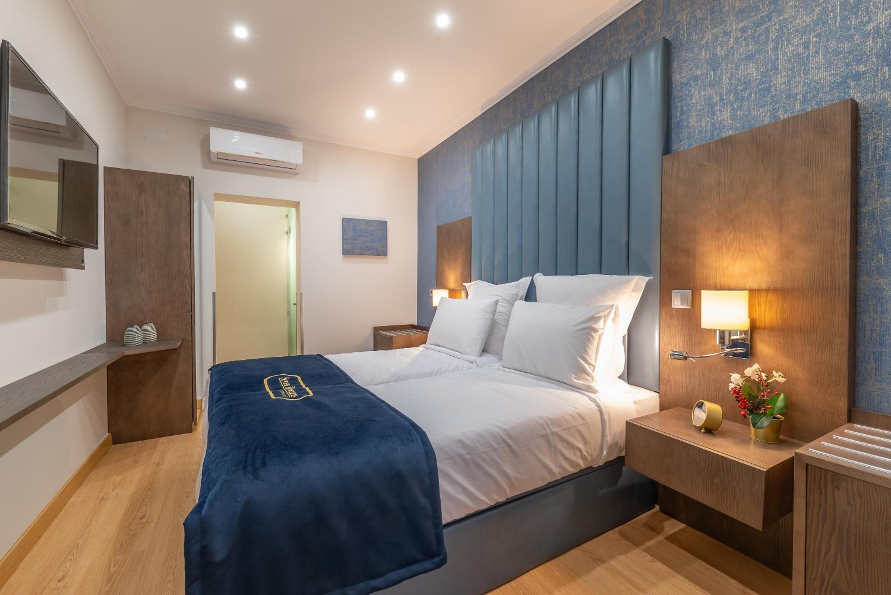 Superior Double or Twin Room with Terrace photo 3
