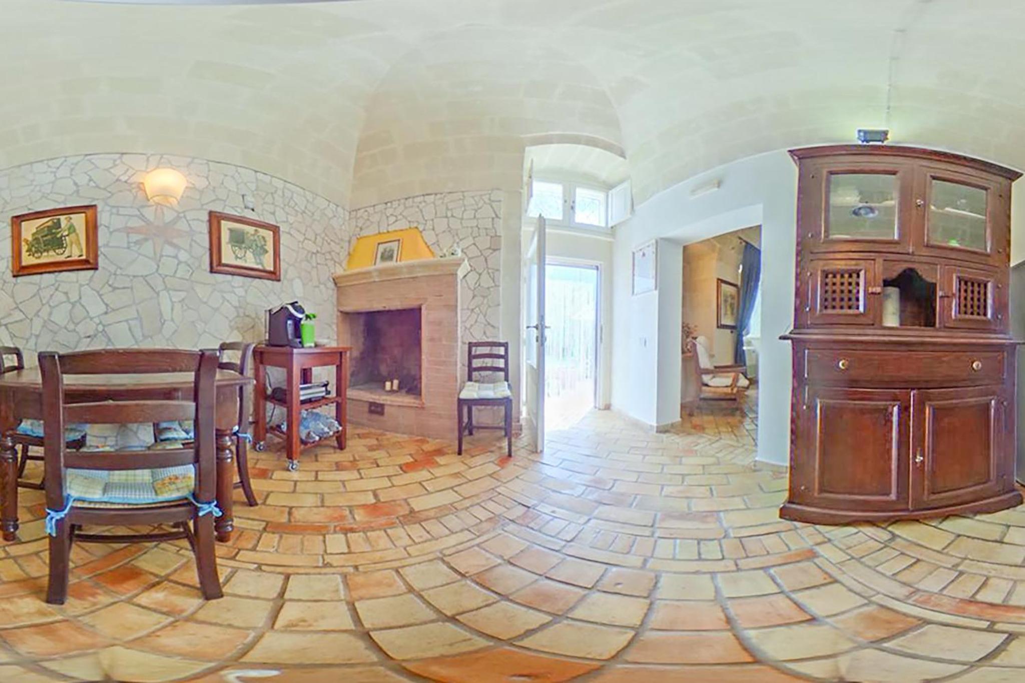 One-Bedroom House photo 1