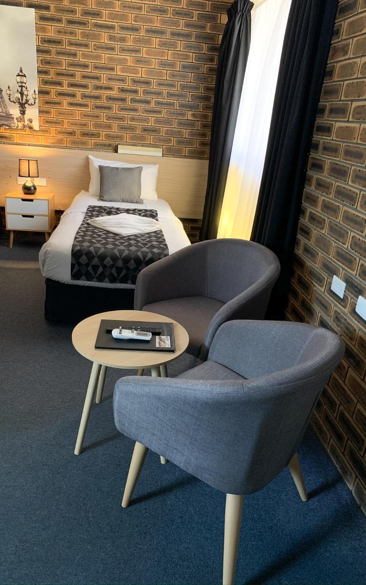 Double or Twin Room photo 2
