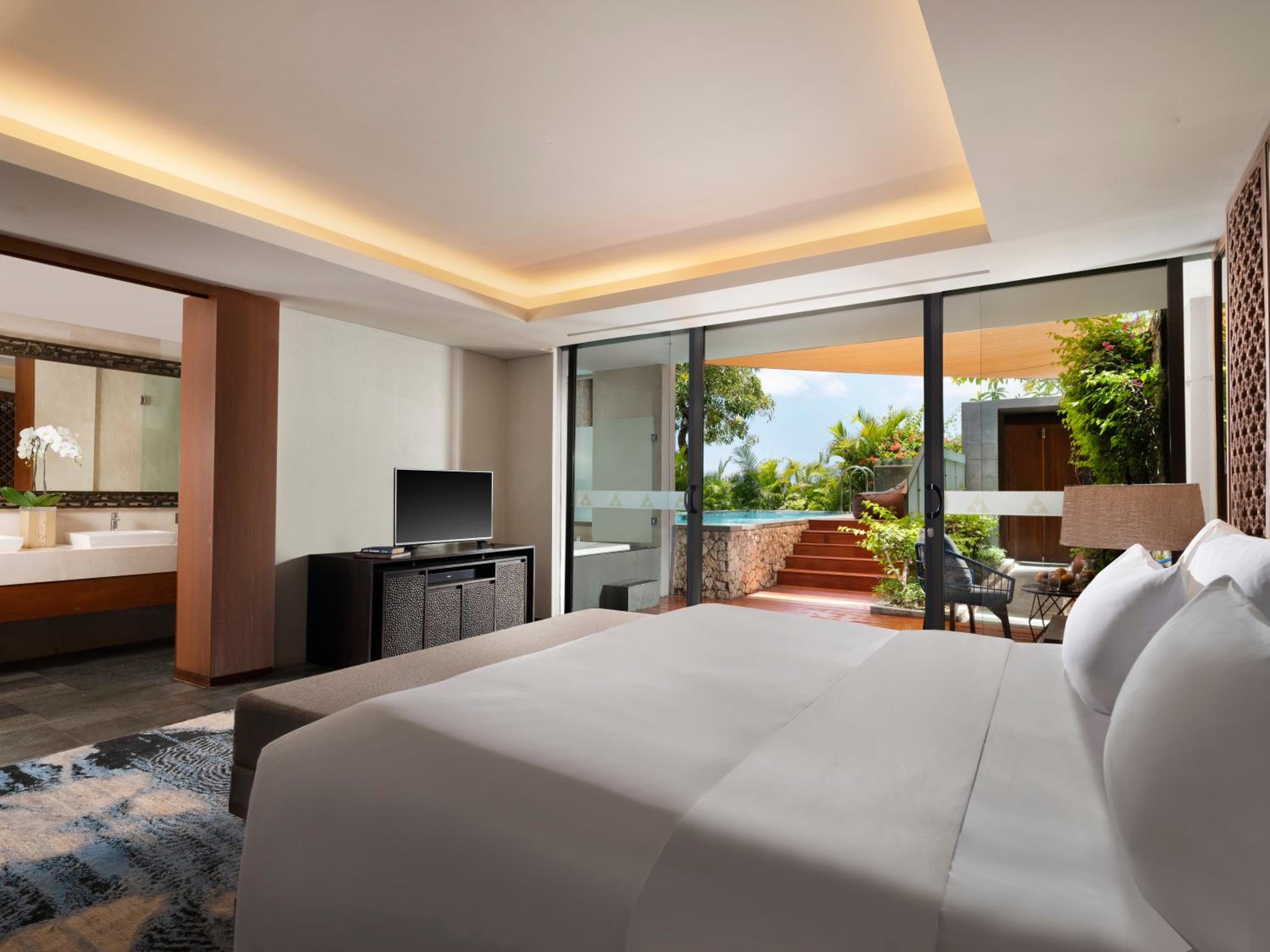  Three Bedroom Ocean Front Pool Villa with Free Benefits - Photo 8