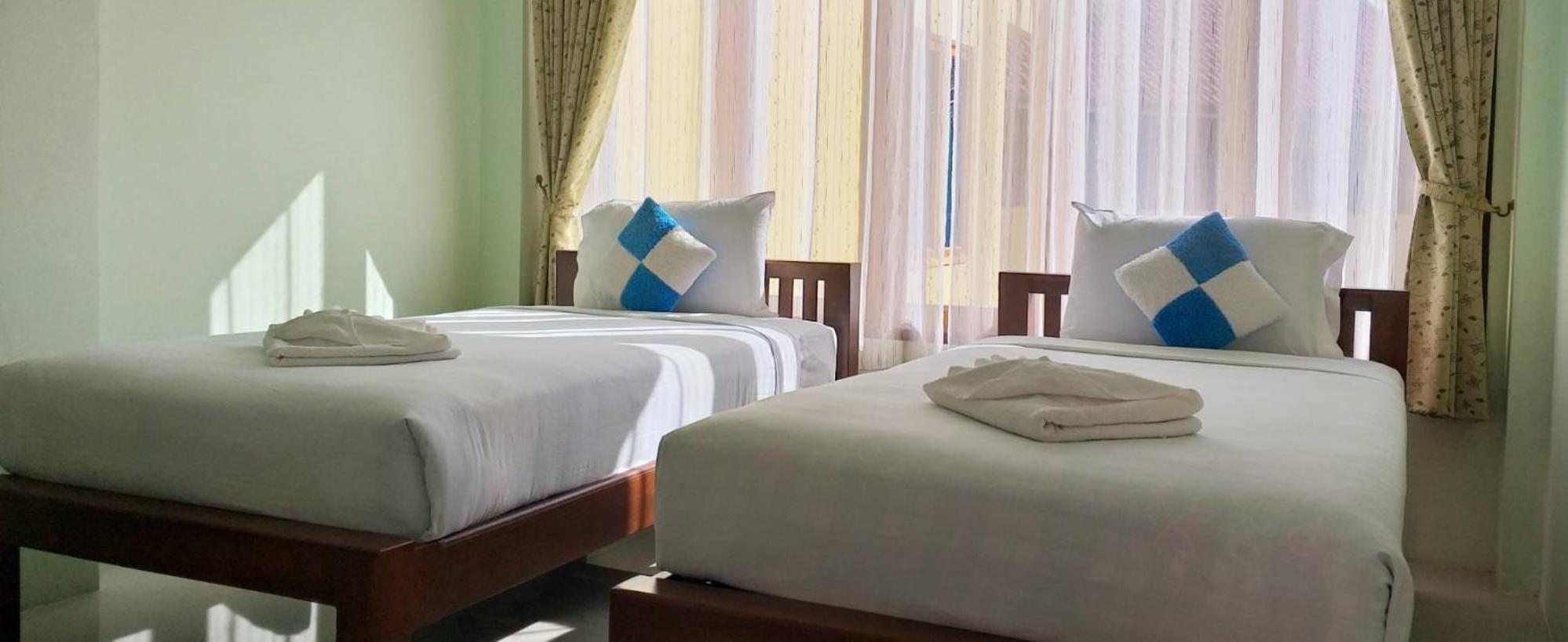 Deluxe Twin Room - Photo 7
