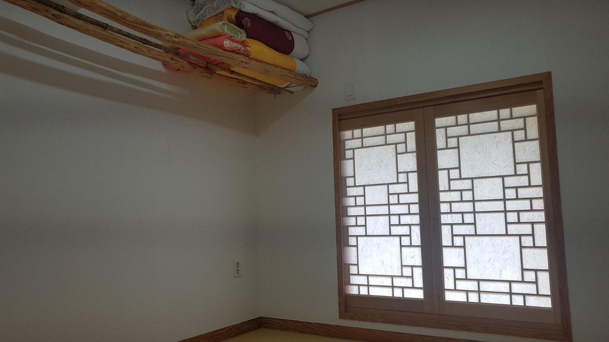 Double Room with Private Bathroom - Photo 1