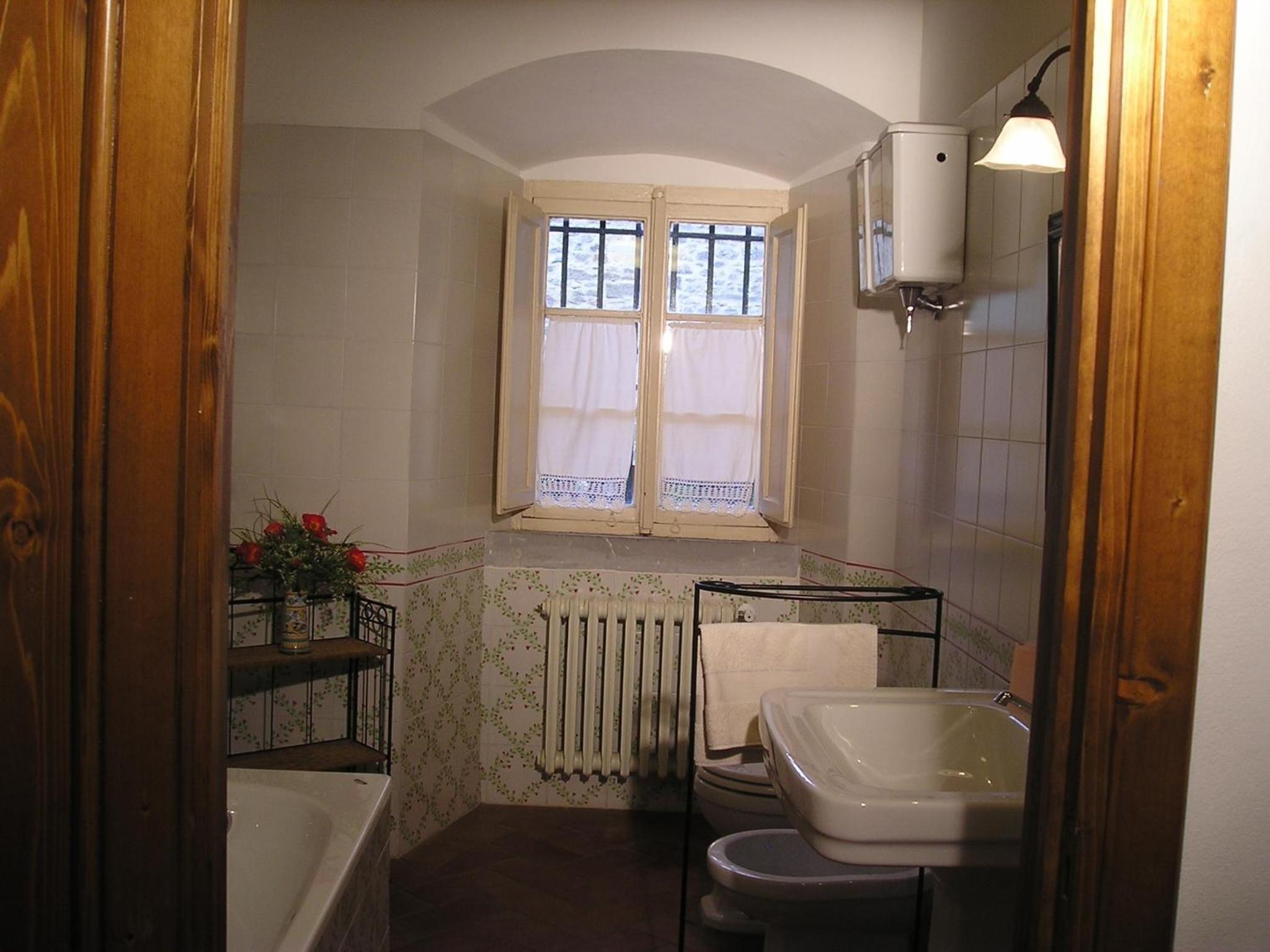 One-Bedroom Apartment with Terrace photo 3