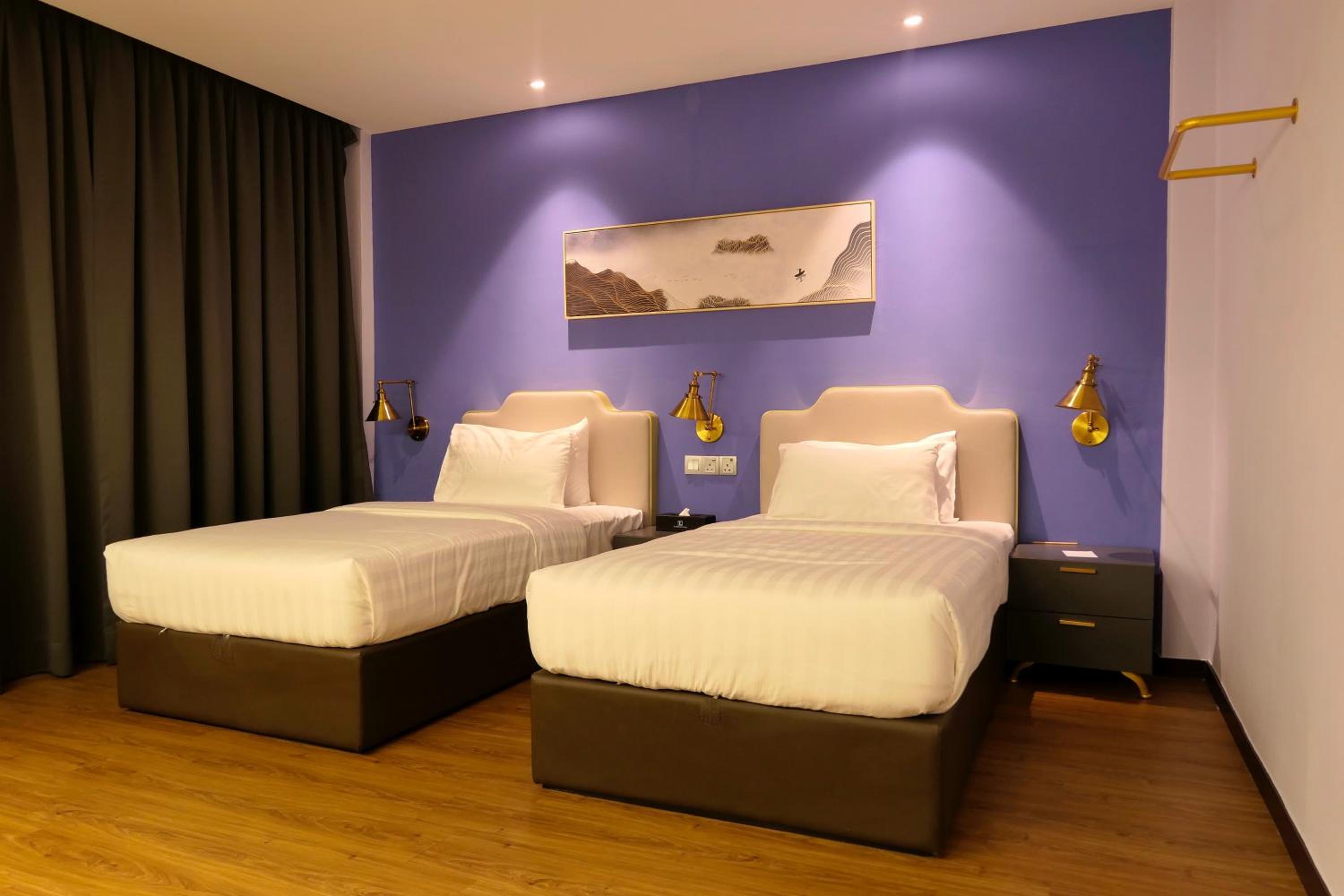 Counselor Twin Room - Photo 7