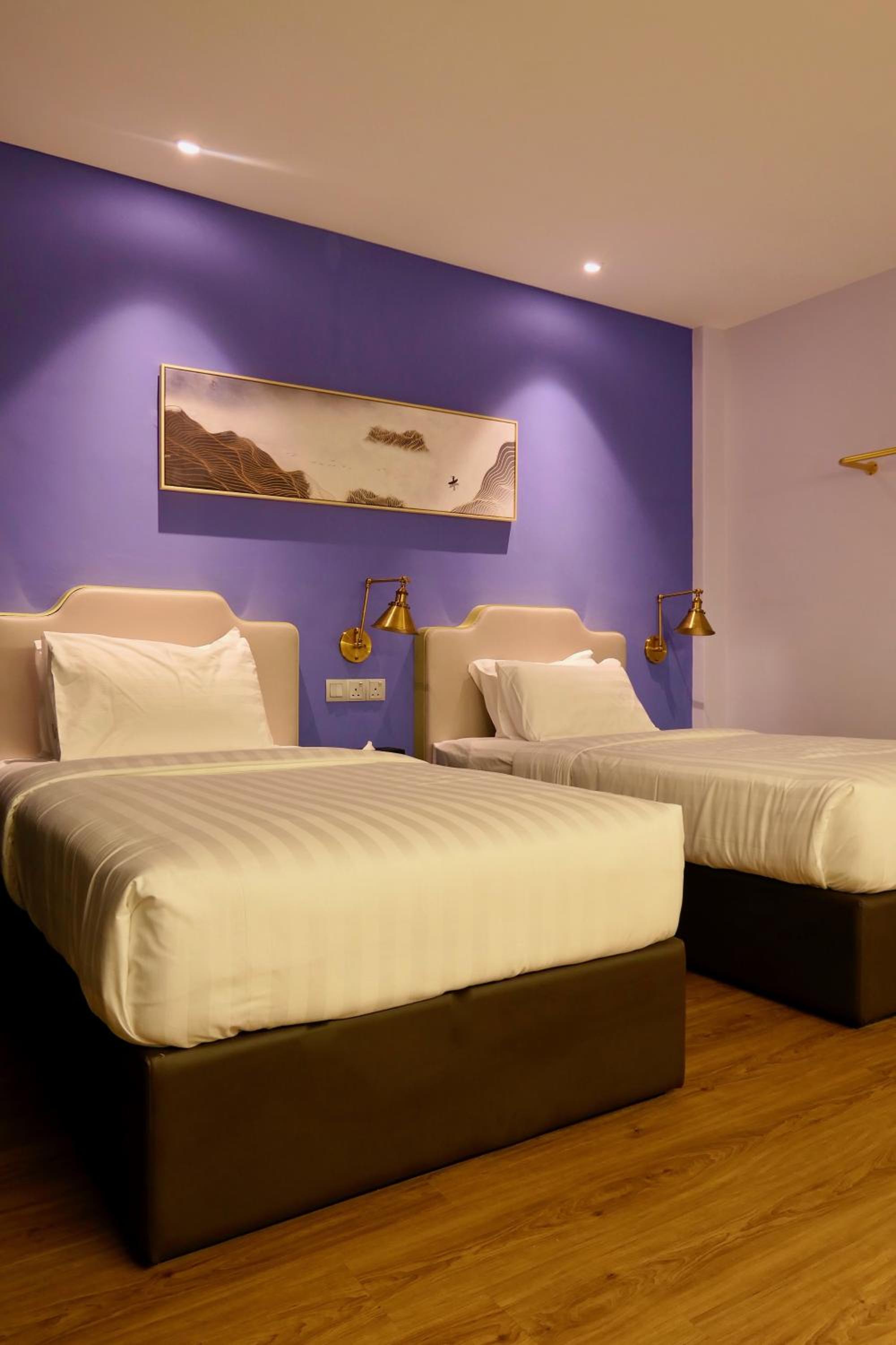 Counselor Twin Room - Photo 2