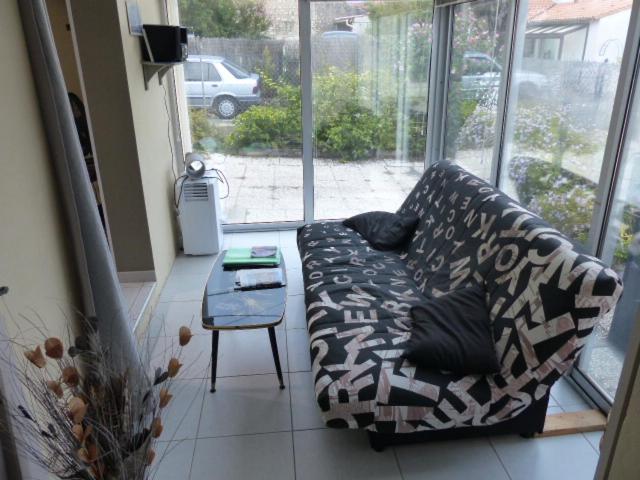 Two-Bedroom House photo 2