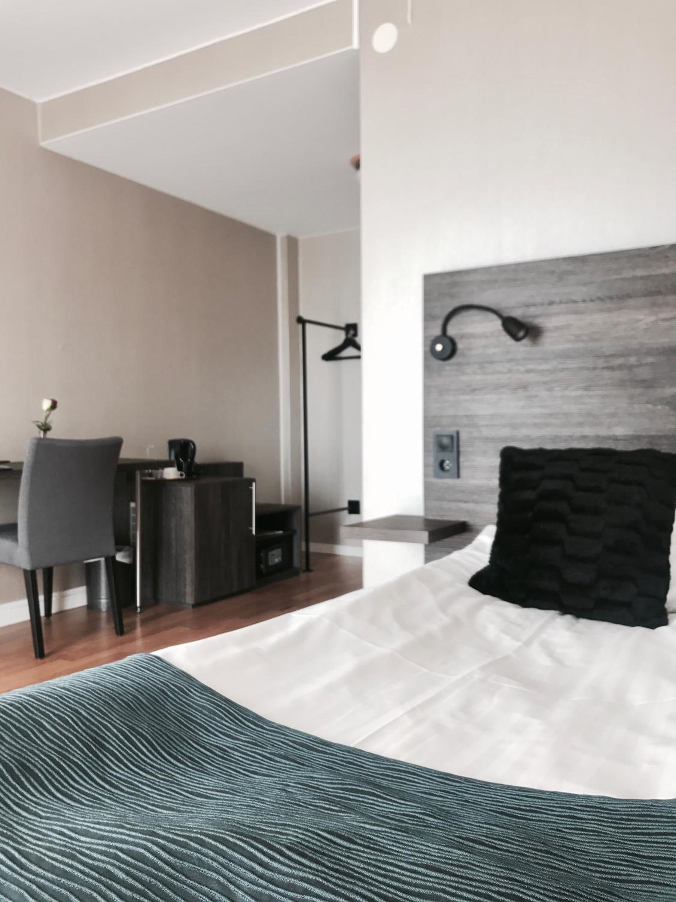 Standard Single Room - Non-Smoking photo 1