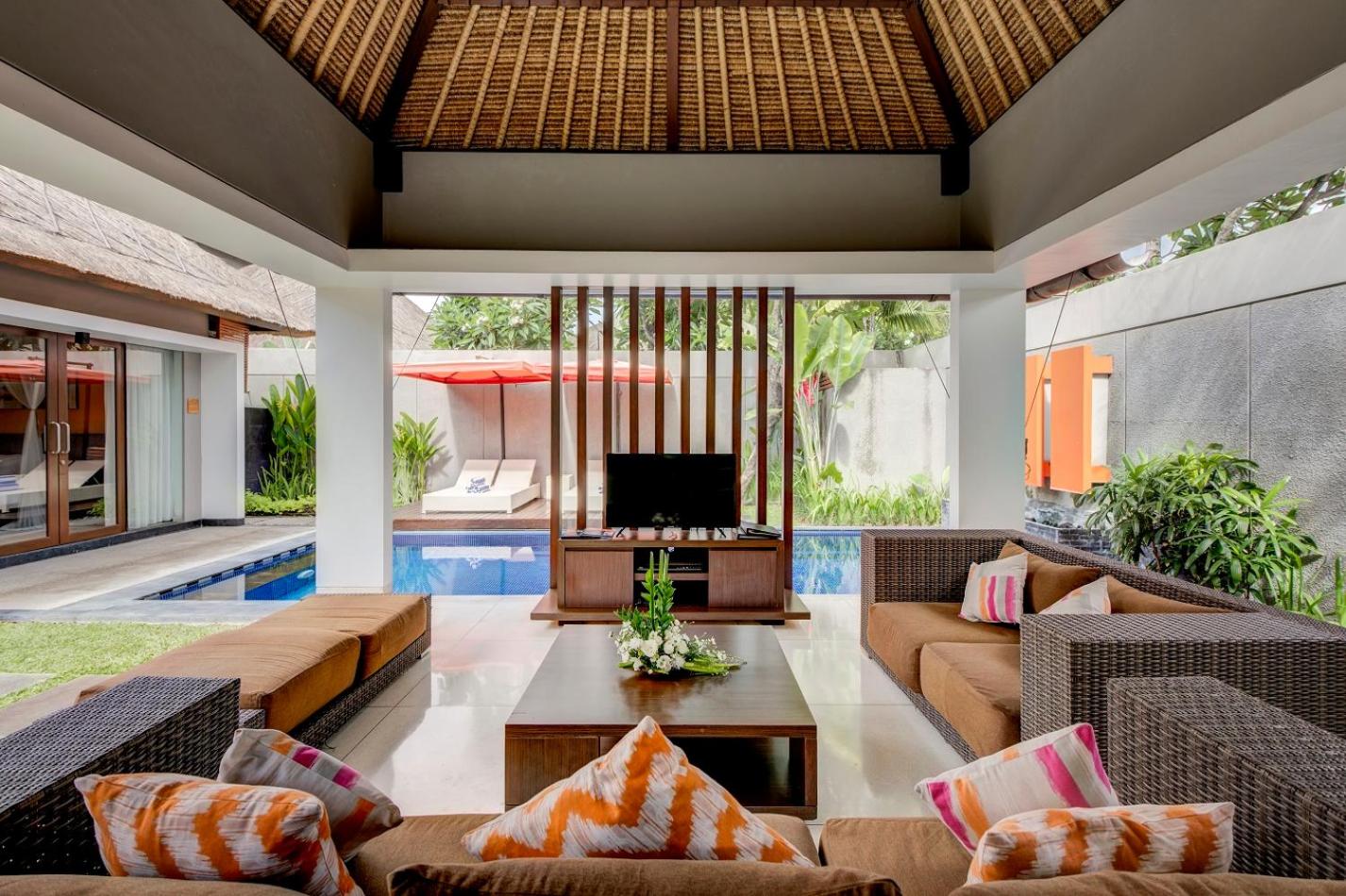 Three-Bedroom Royal Pool Villa with Free Airport Pick Up - Photo 13