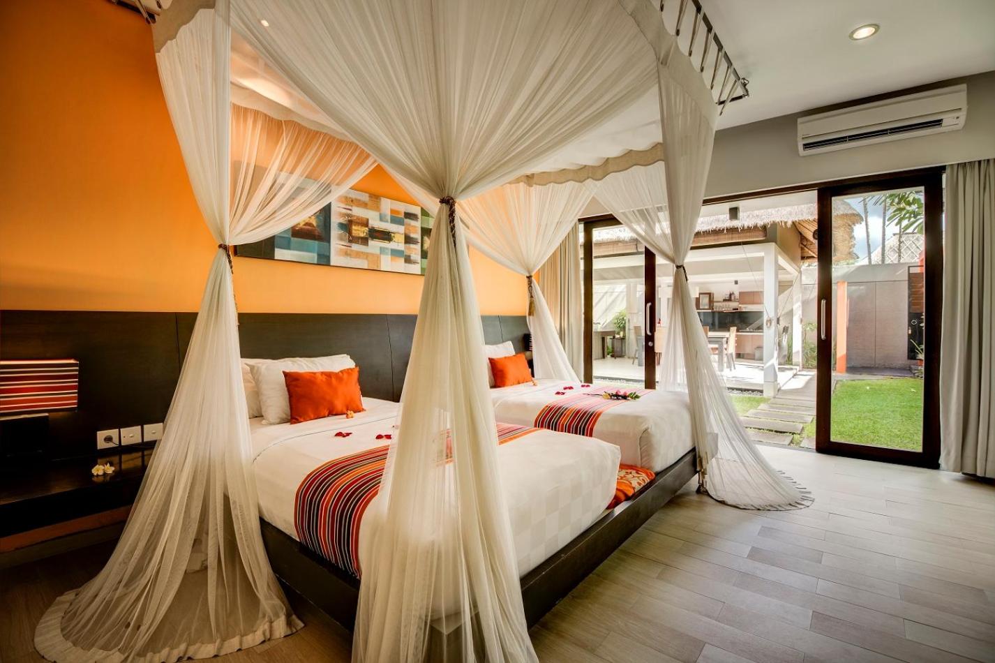Three-Bedroom Royal Pool Villa with Free Airport Pick Up - Photo 15