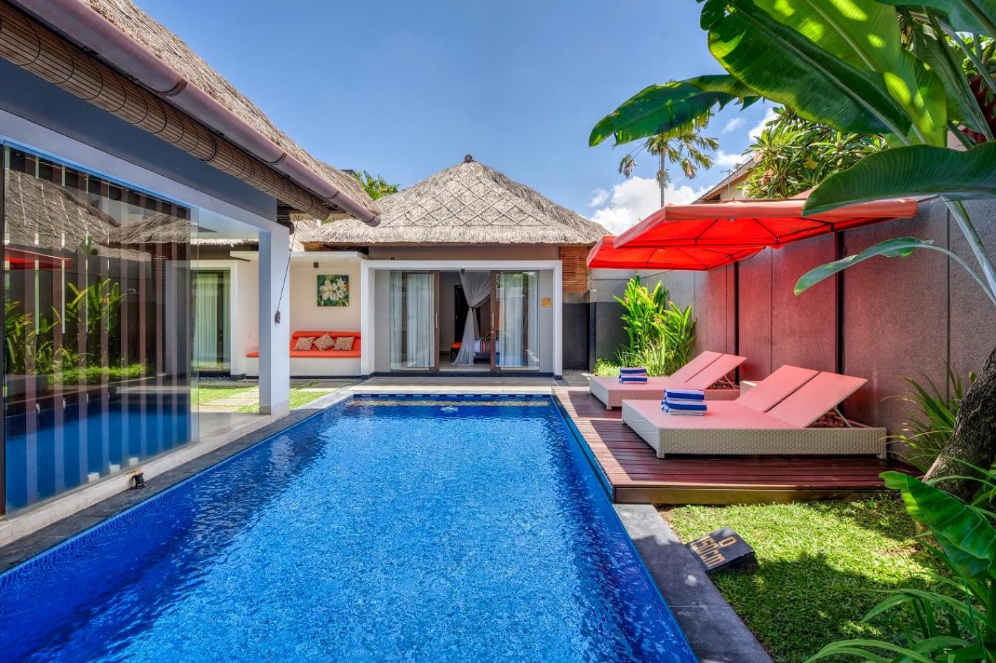 Three-Bedroom Royal Pool Villa with Free Airport Pick Up - Photo 16