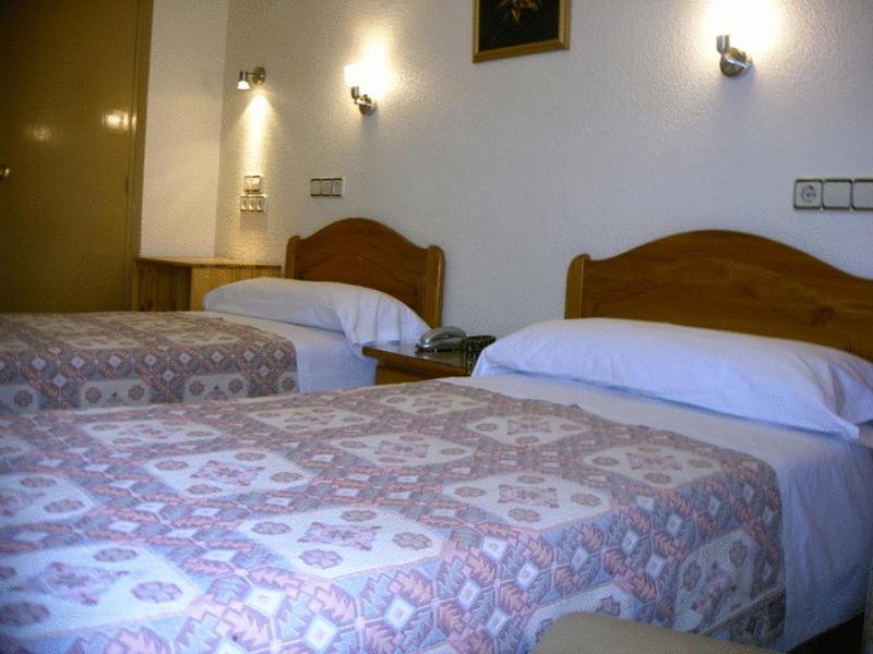 Triple Room - Photo 1
