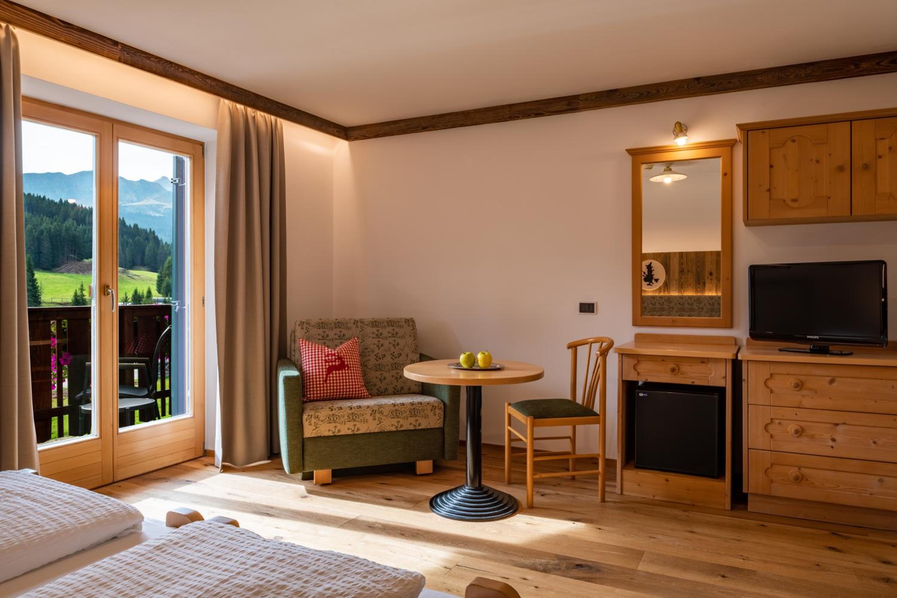 Classic Double with Balcony - Photo 5