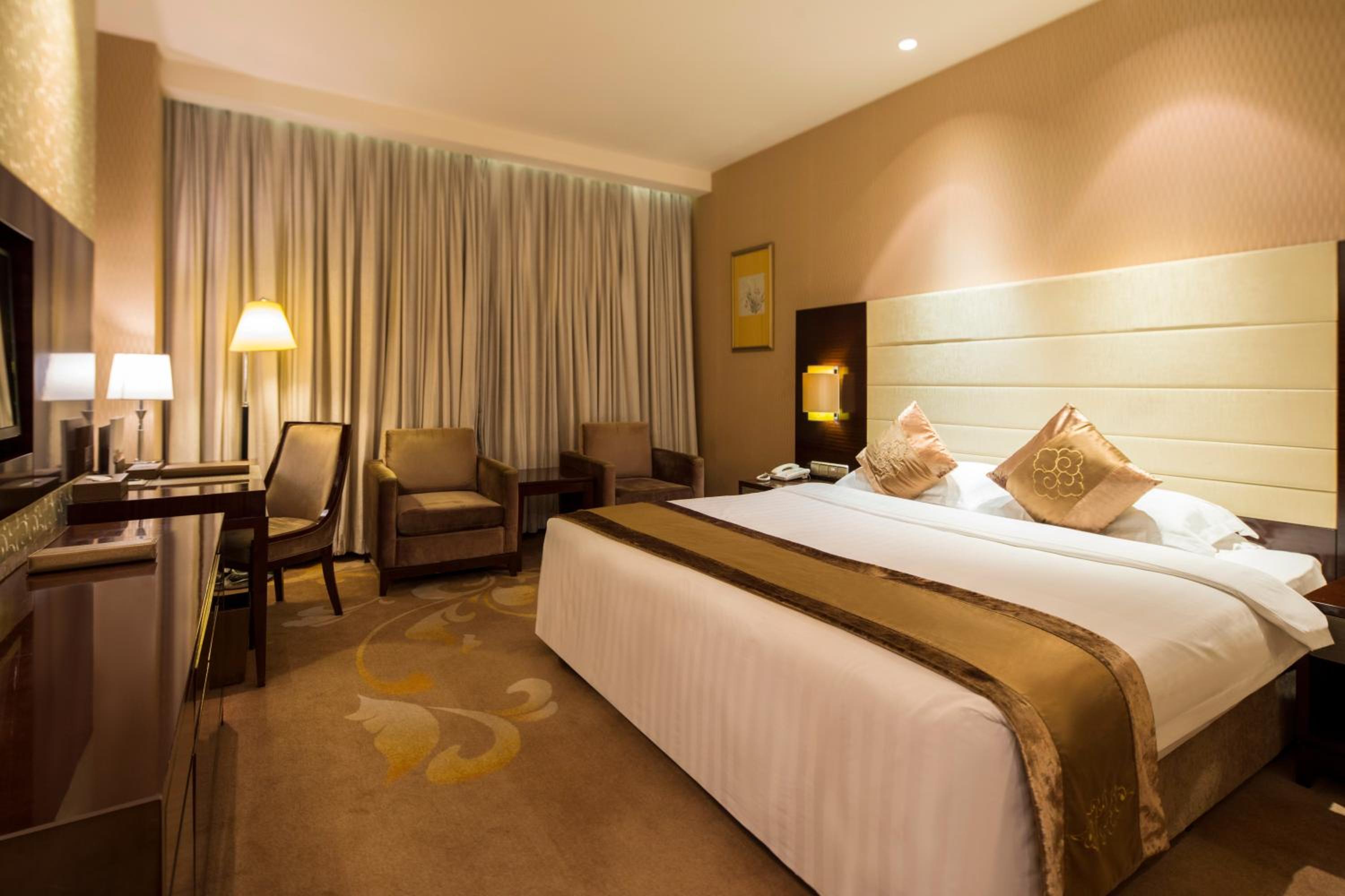 Executive Queen Room  - Photo 2