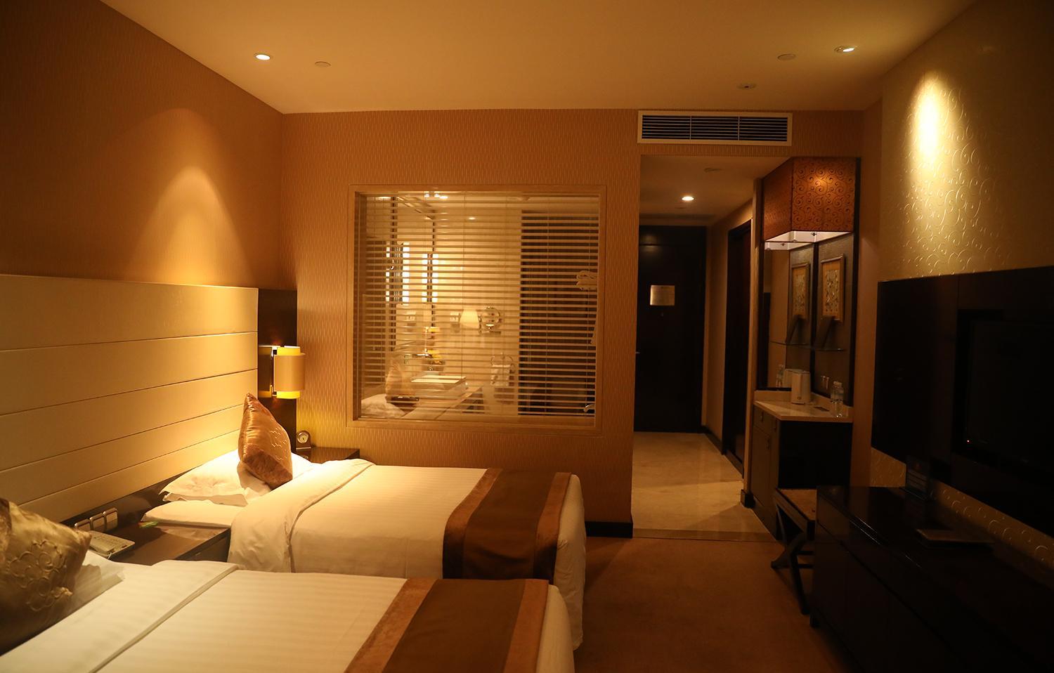 Executive Twin Room - Photo 2
