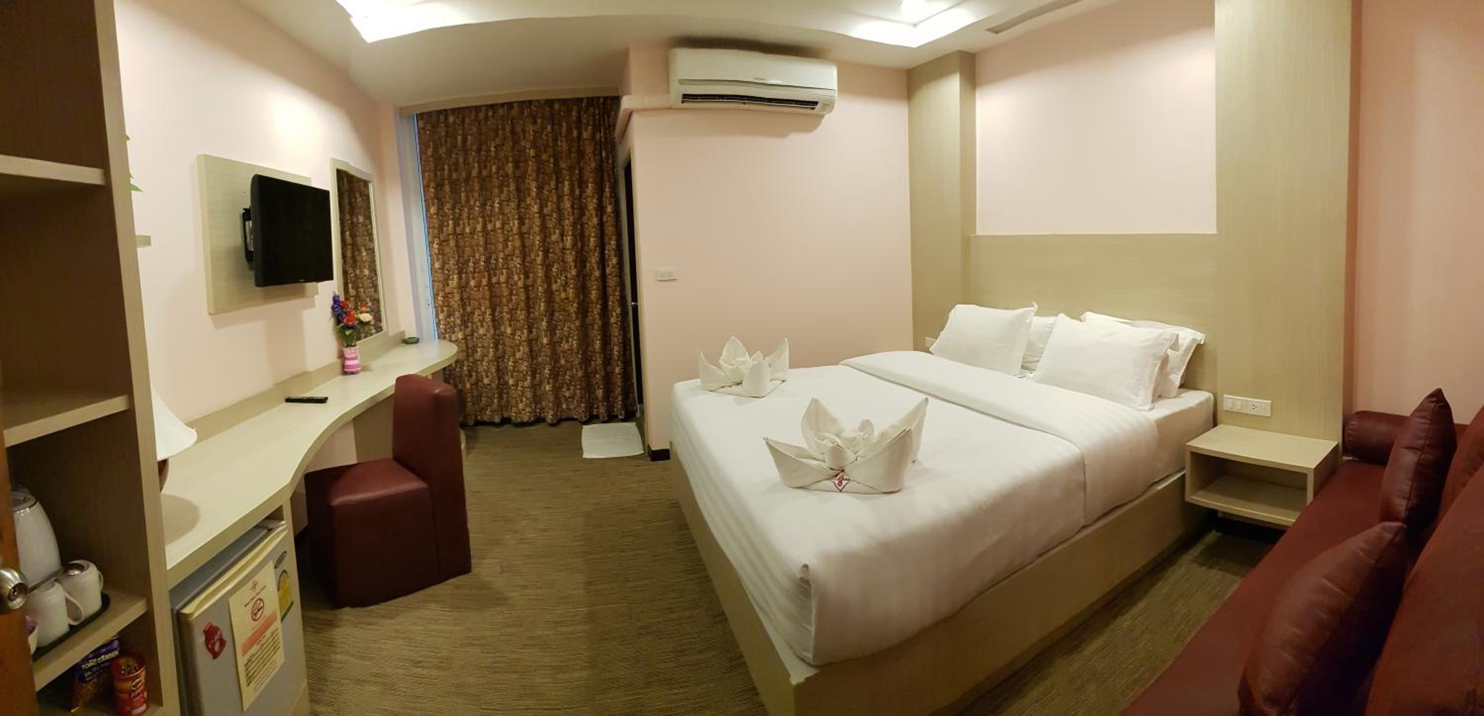 Deluxe Double or Twin Room - Photo 1